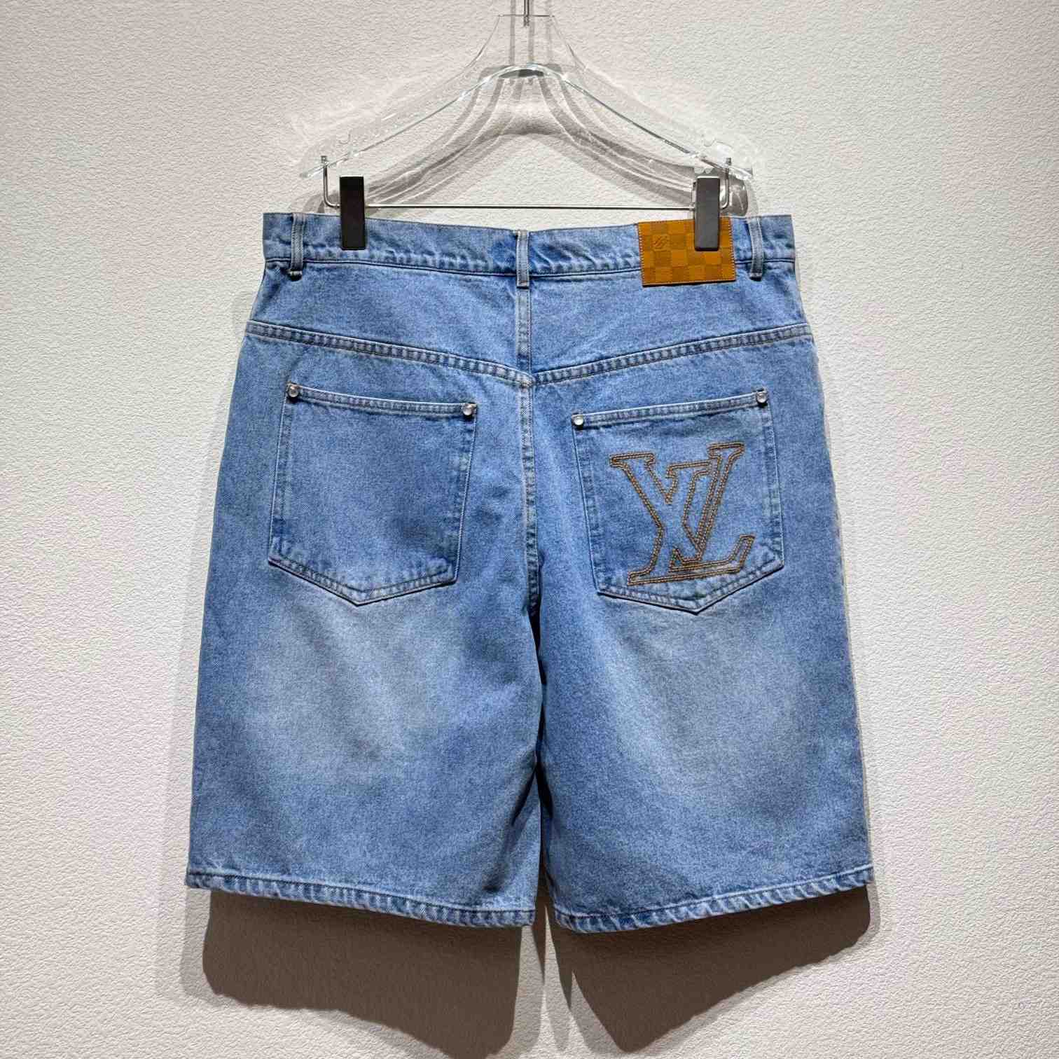 Louis Vuitton LV Denim Shorts    1AGTHT - EUR FASHION