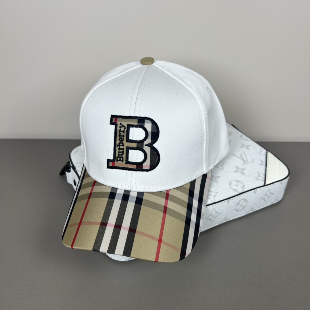 Burberry Baseball Cap - EUR FASHION