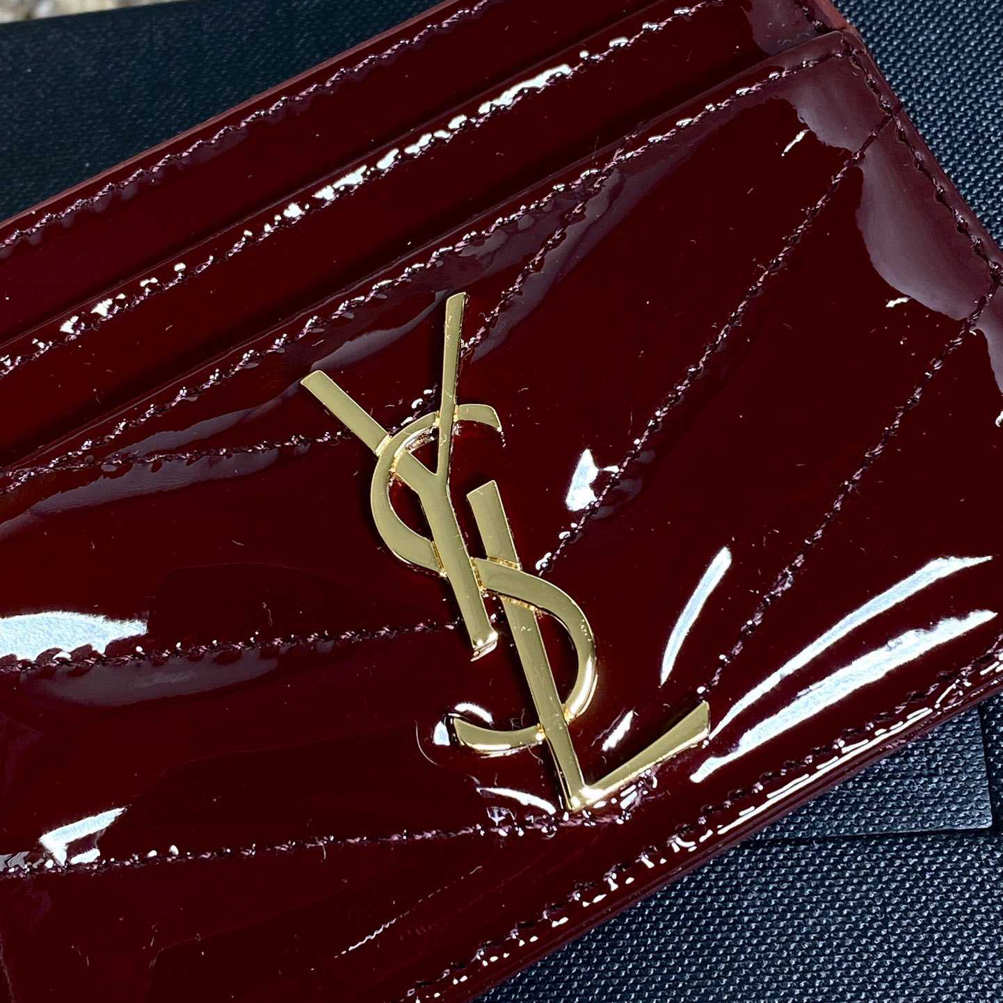 Saint Laurent Cassandre Matelasse Card Case In Patent Leather - EUR FASHION