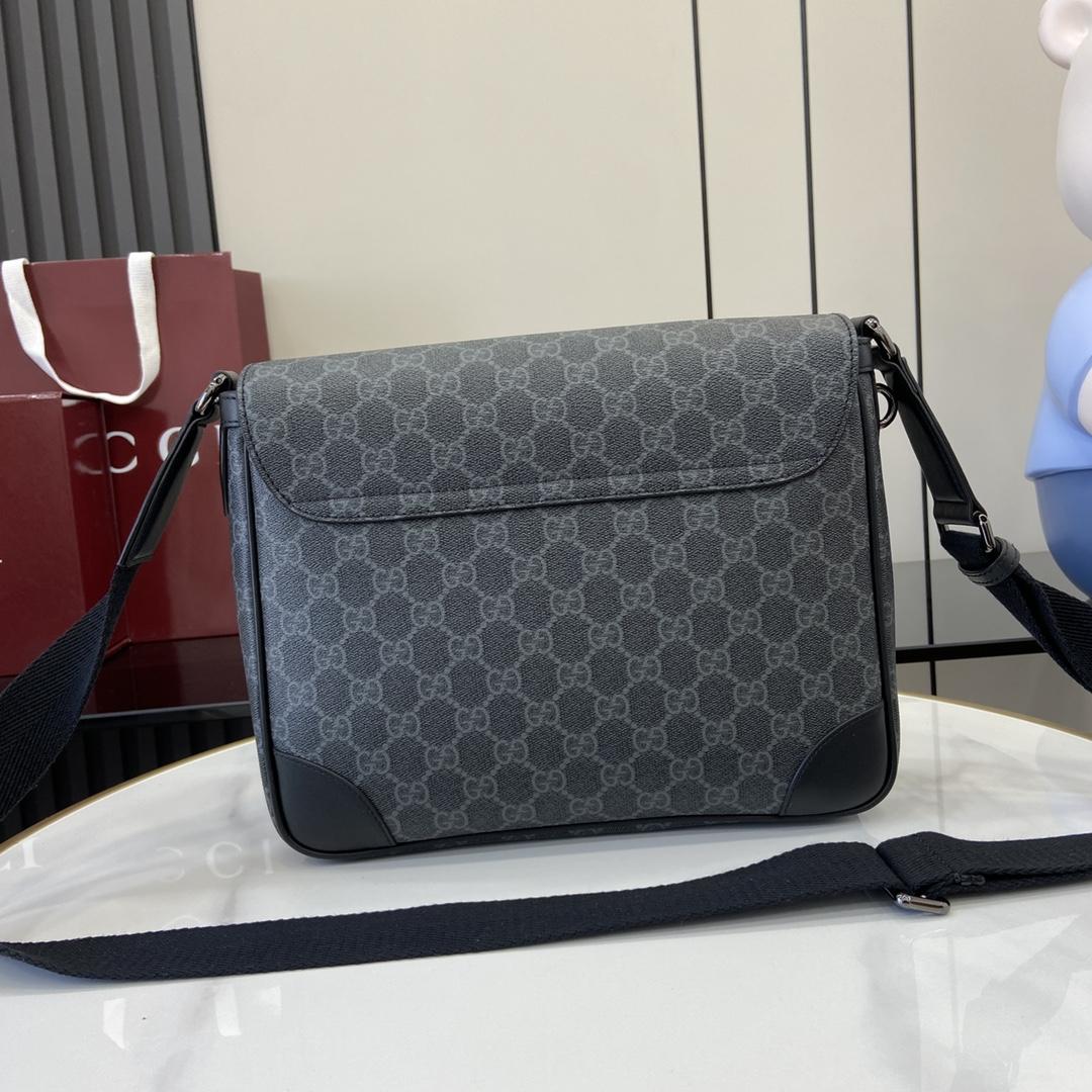 Gucci GG Emblem Medium Crossbody Bag - EUR FASHION