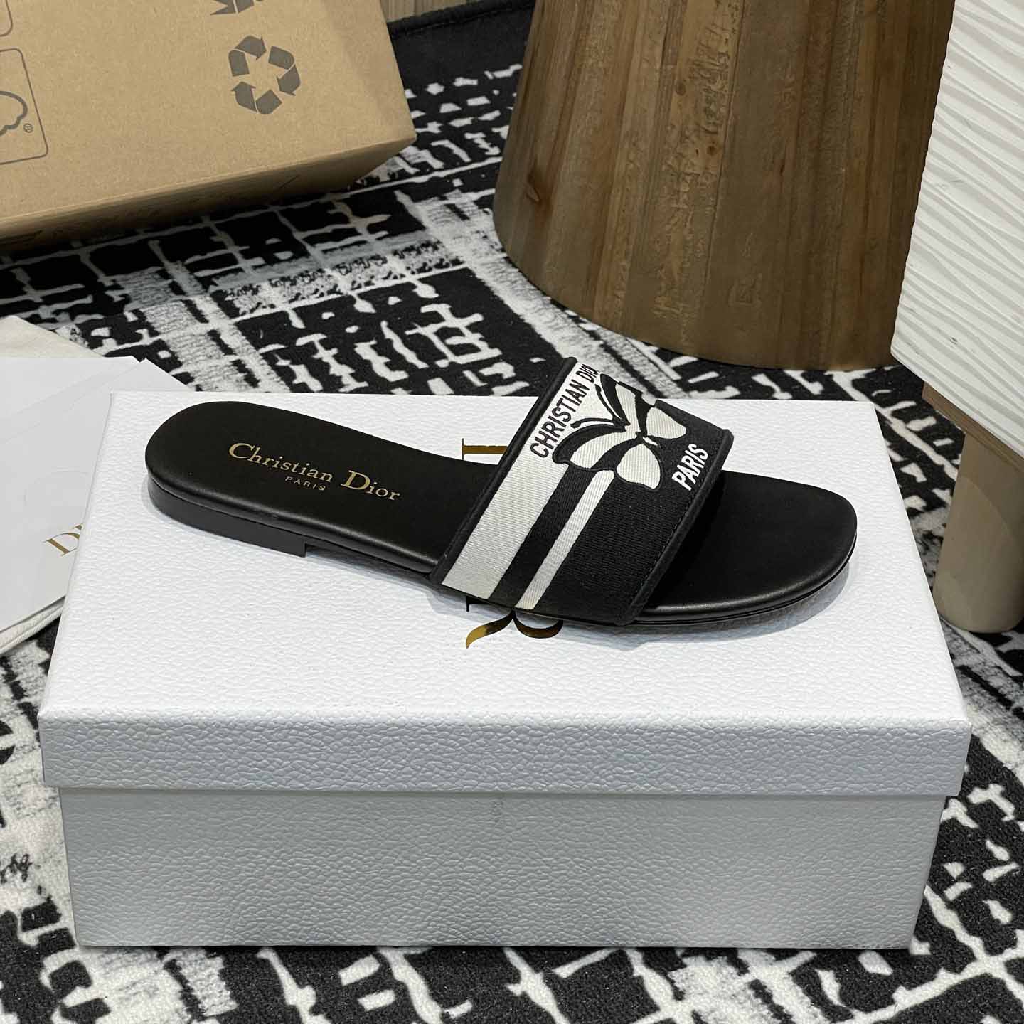 Dior Dway Slide  - EUR FASHION