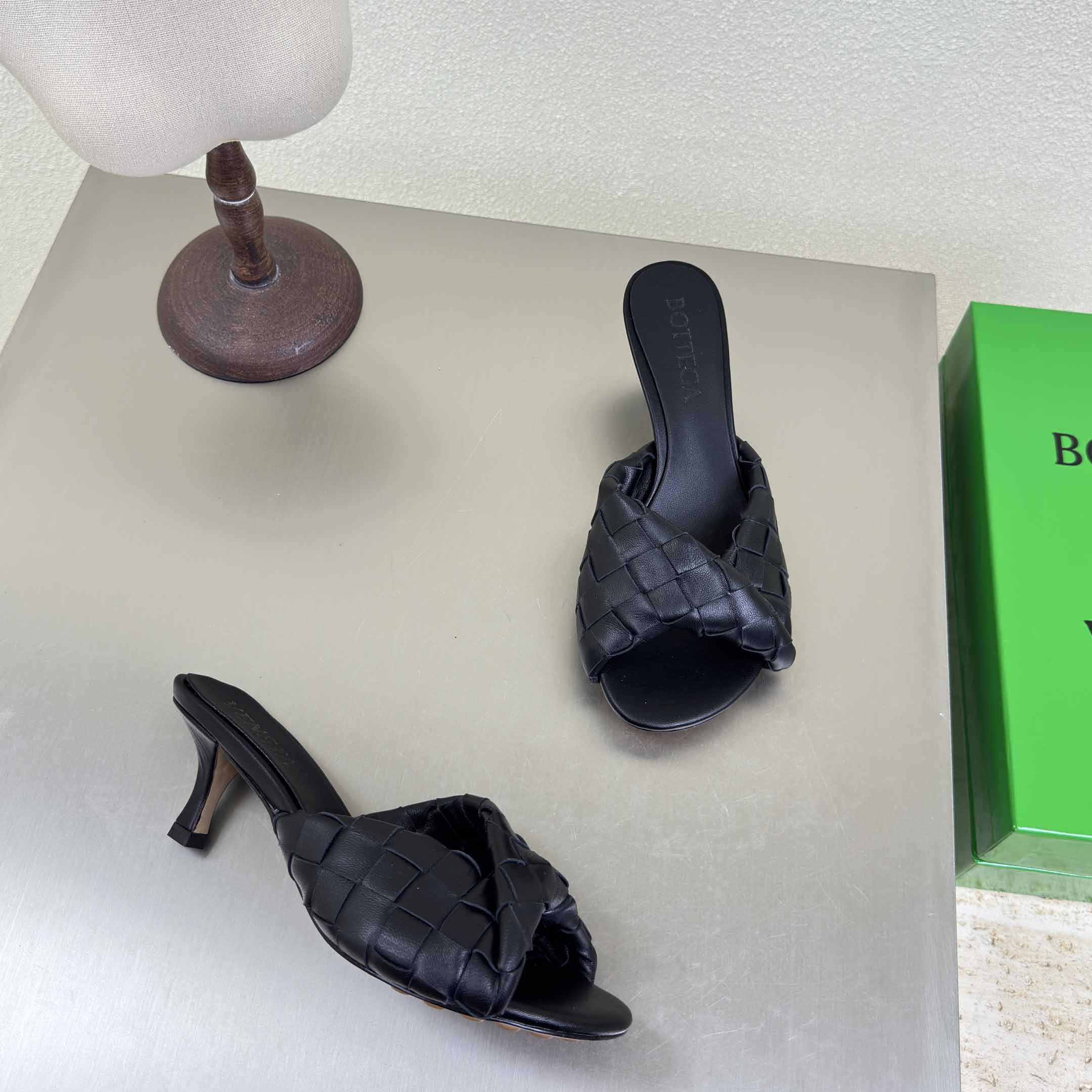 Bottega Veneta Blink Mule - EUR FASHION