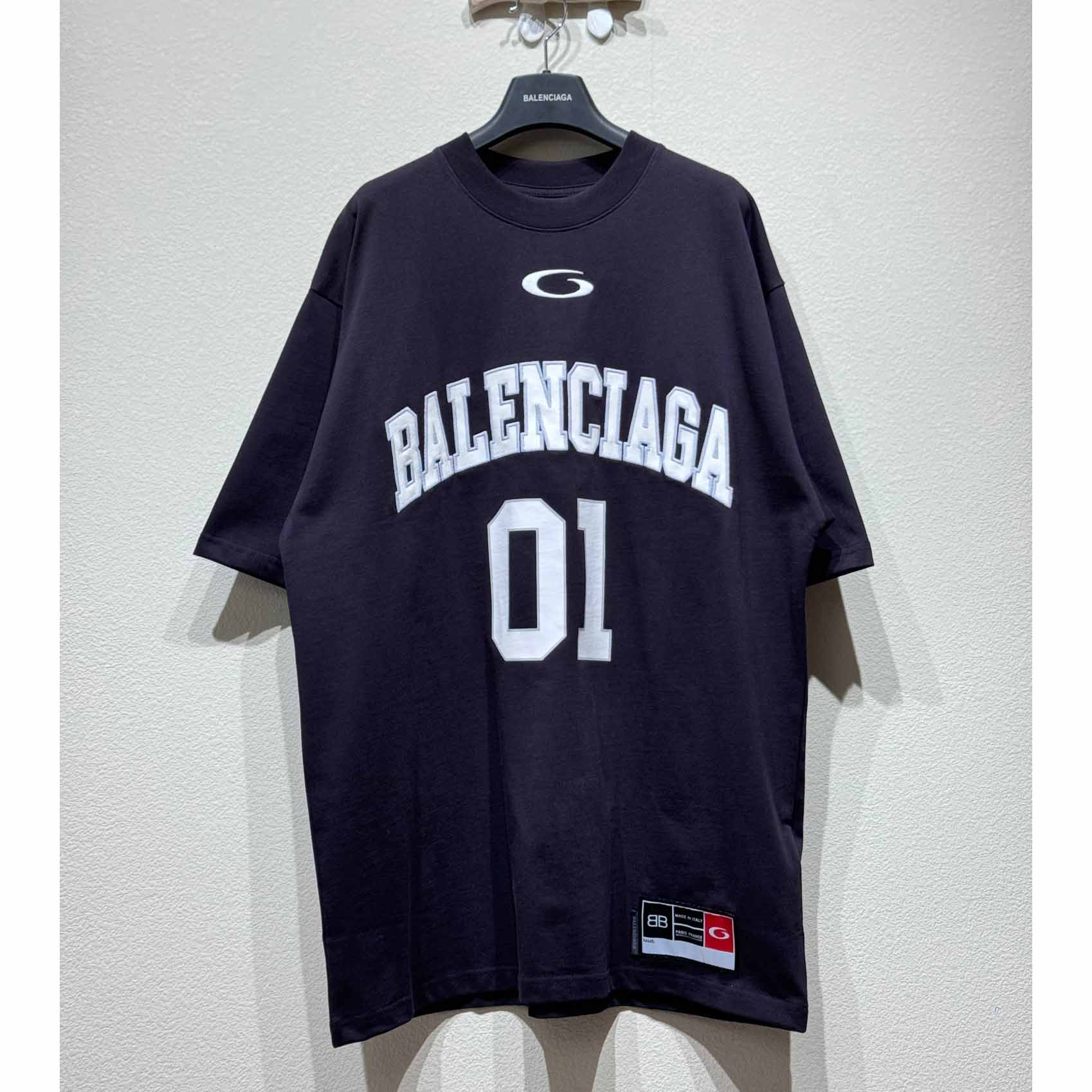 Balenciaga Basketball Series - Oversized T-Shirt In Black - EUR FASHION