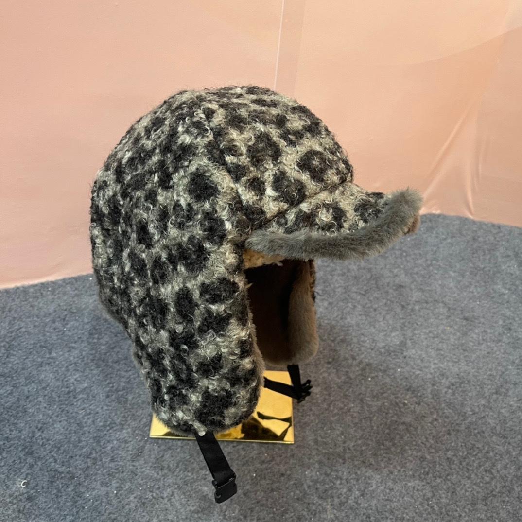 Prada Hat - EUR FASHION