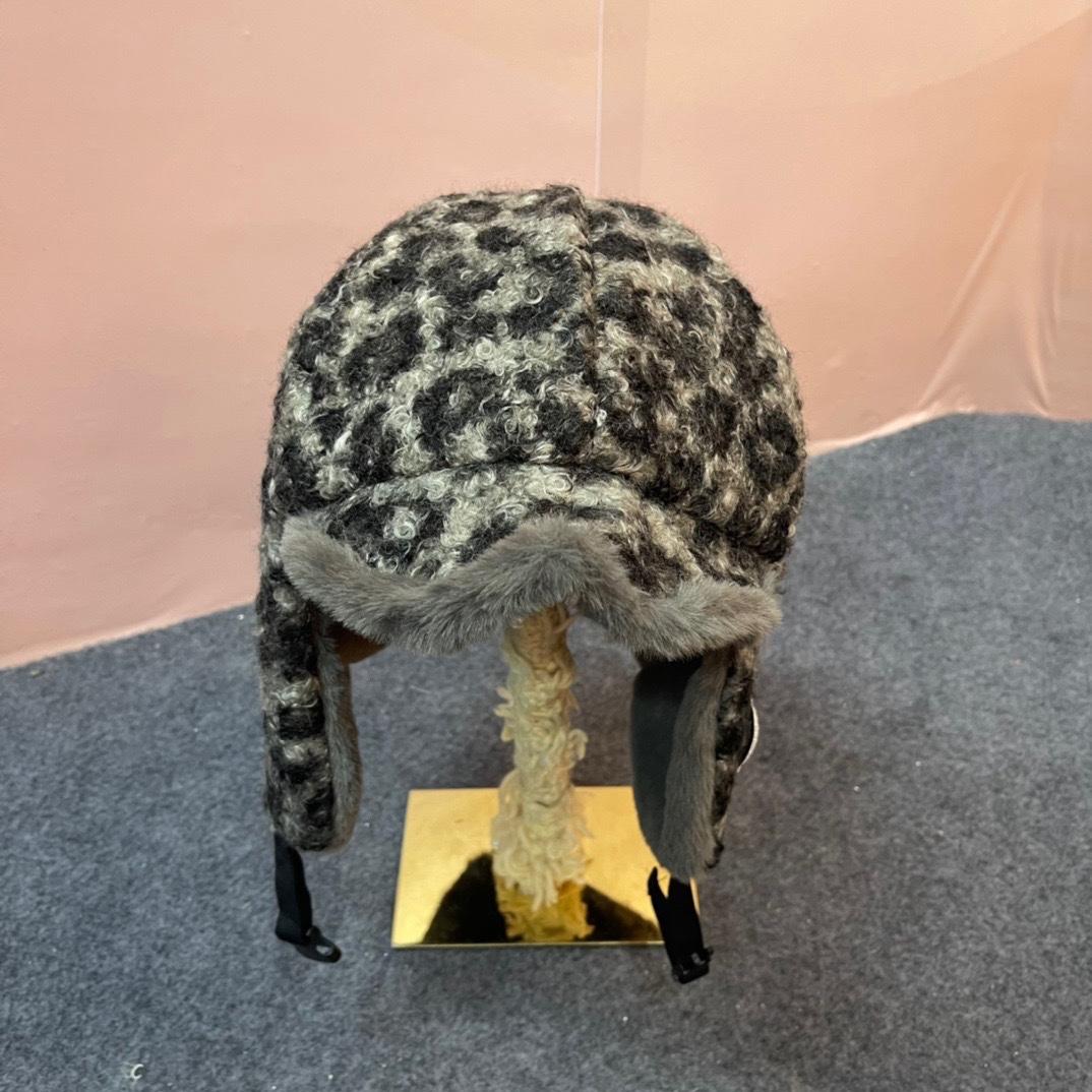 Prada Hat - EUR FASHION