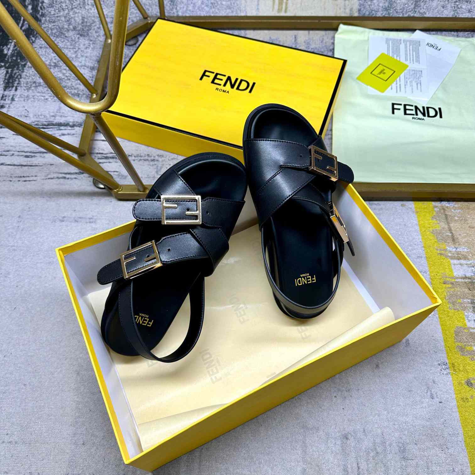 Fendi Feel Black Leather Slides - EUR FASHION