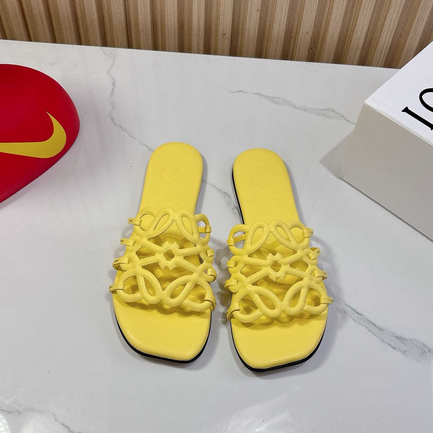  - EUR FASHION