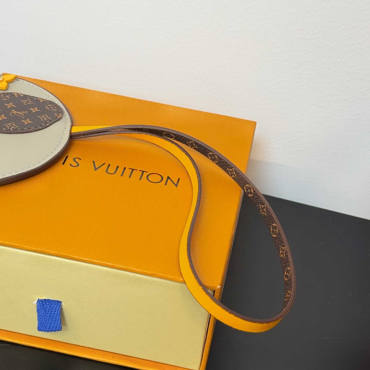 Louis Vuitton LV Elephant Bag Charm   M02384 - EUR FASHION