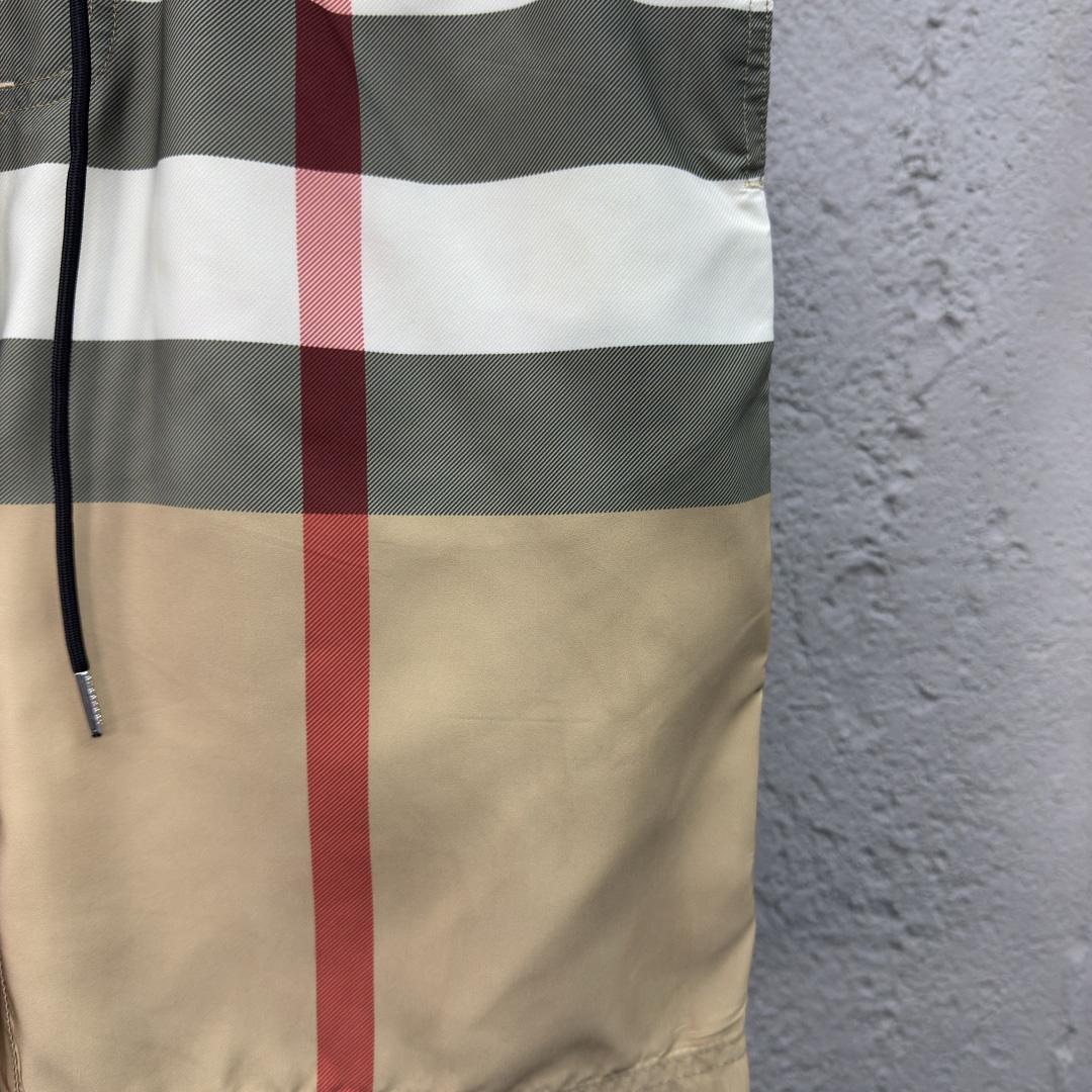 Burberry Shorts    - EUR FASHION