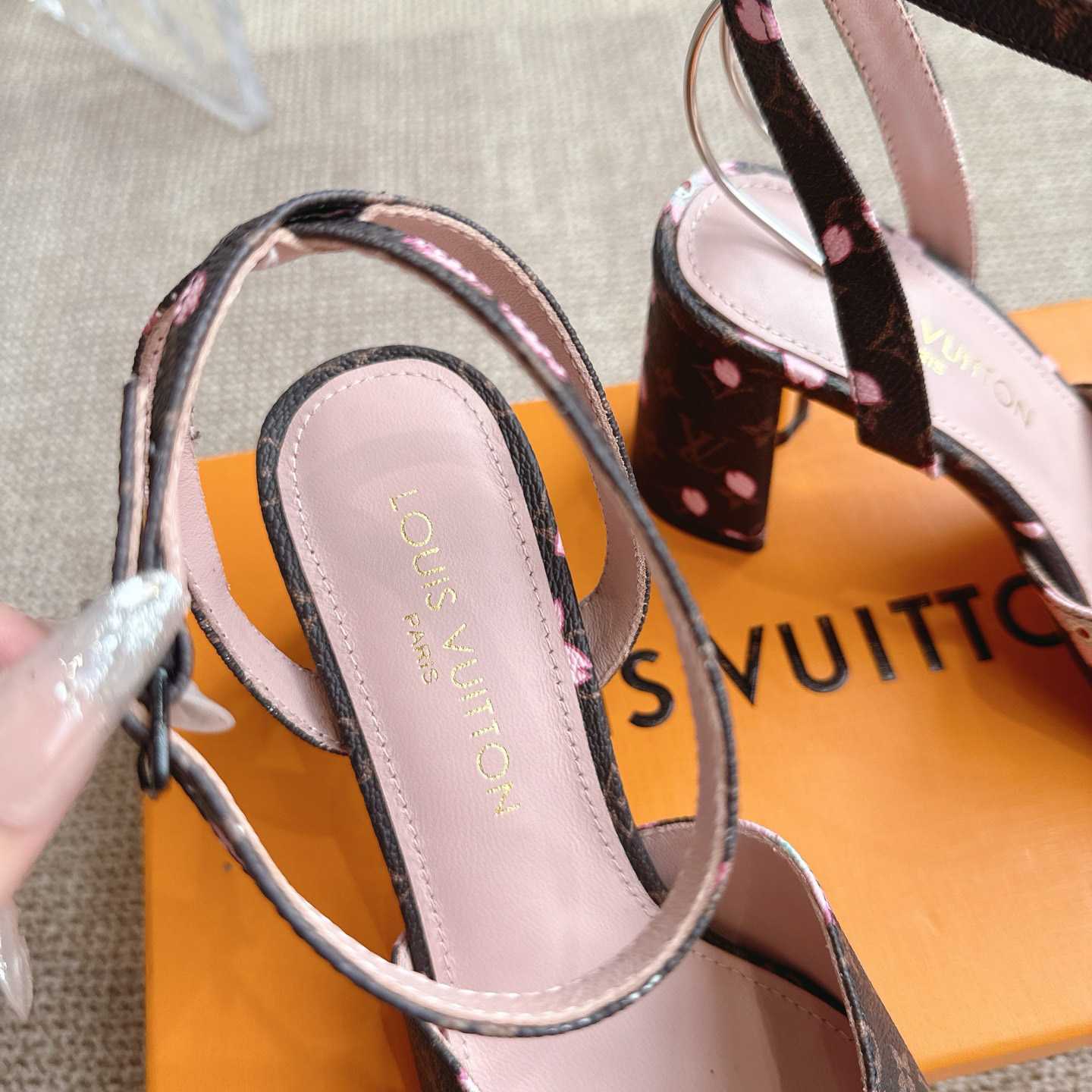 Louis Vuitton LV x TM Sandal - EUR FASHION