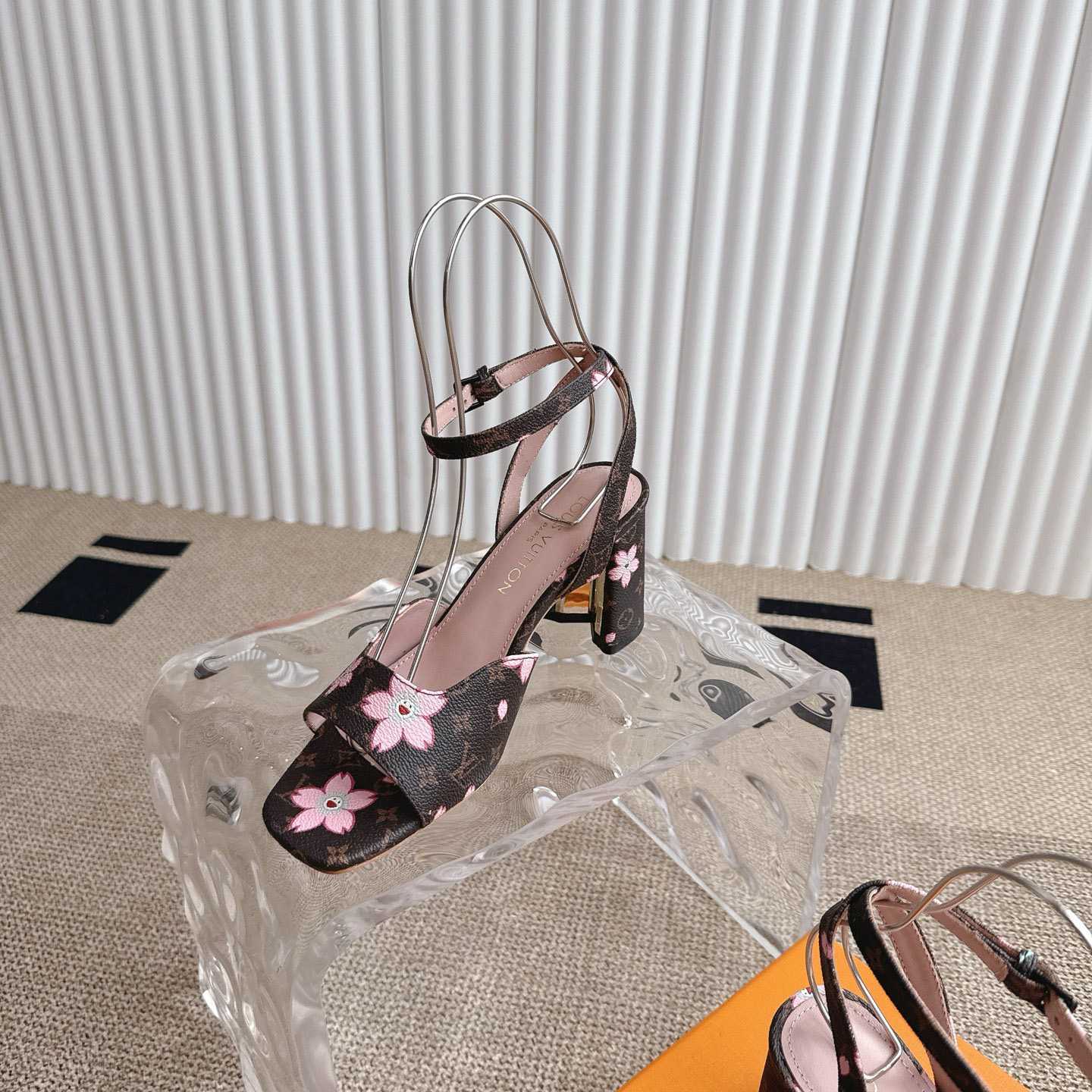 Louis Vuitton LV x TM Sandal - EUR FASHION