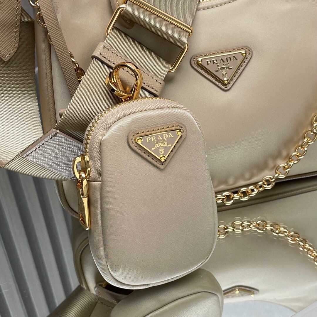 Prada Re-Edition 2005 Re-Nylon And Saffiano Leather Bag With Charm - EUR FASHION