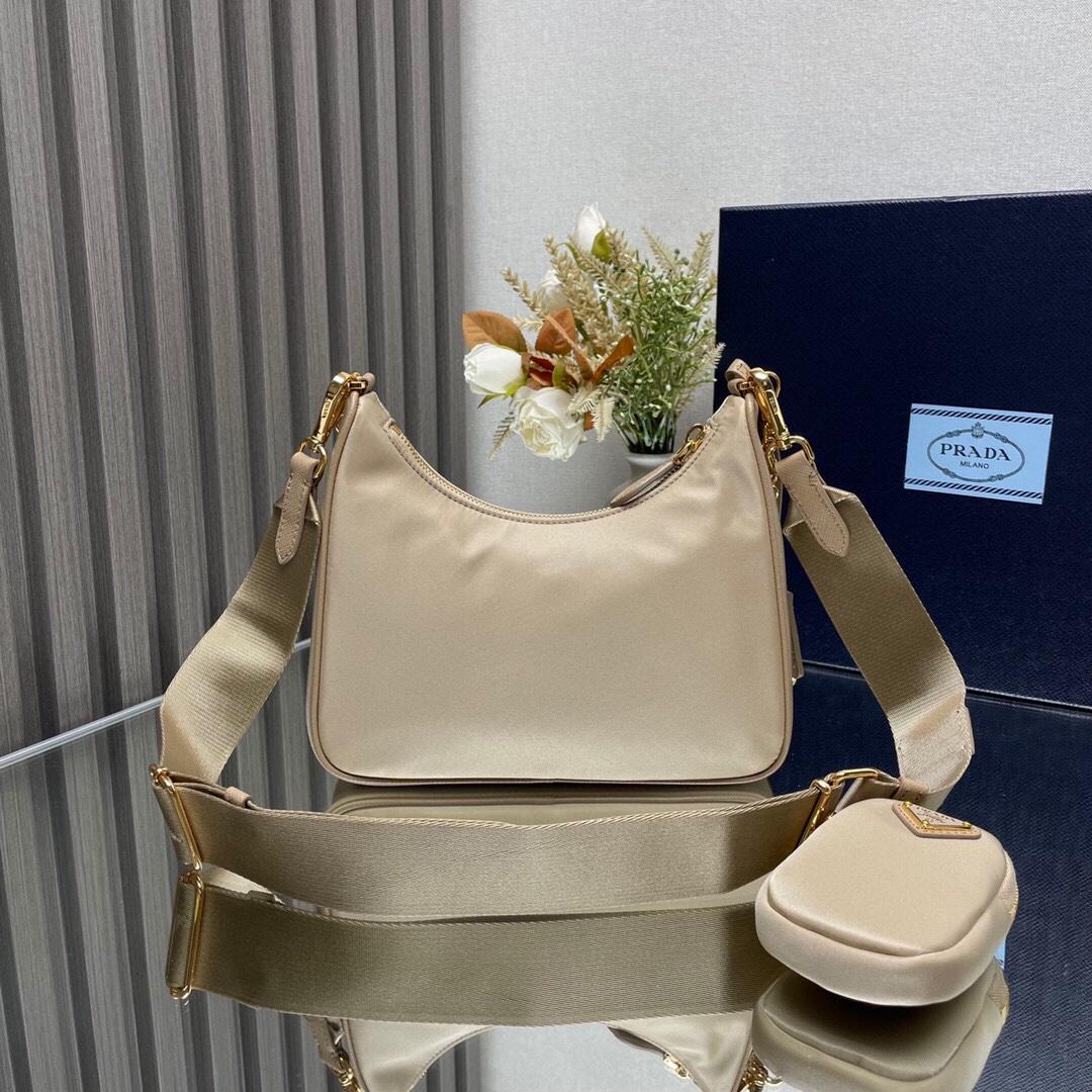 Prada Re-Edition 2005 Re-Nylon And Saffiano Leather Bag With Charm - EUR FASHION