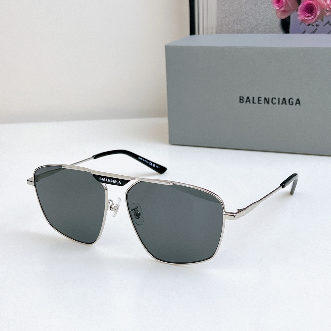 Balenciaga Tag 2.0 Navigator Sunglasses   BB0246SA - EUR FASHION