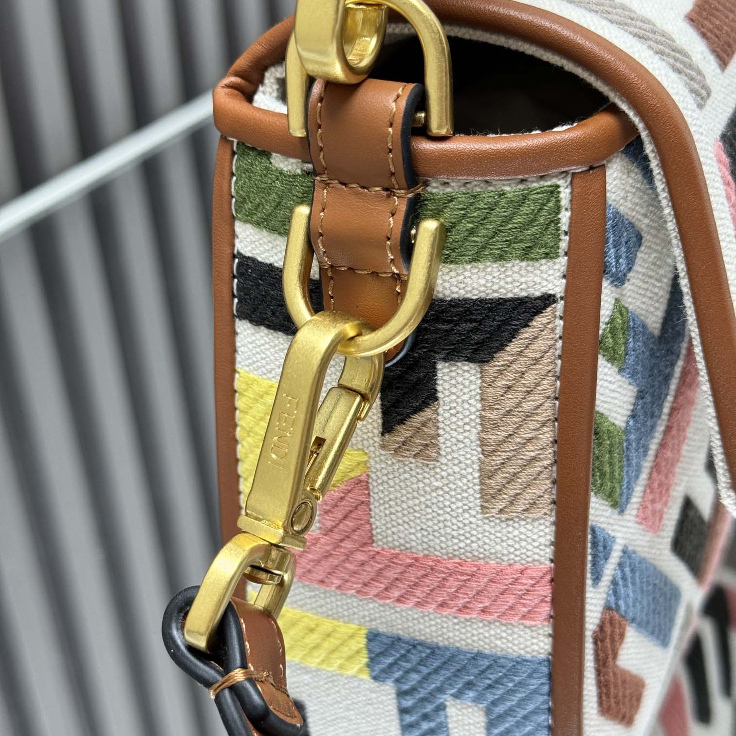 Fendi Baguette Mini  26x13x6cm - EUR FASHION
