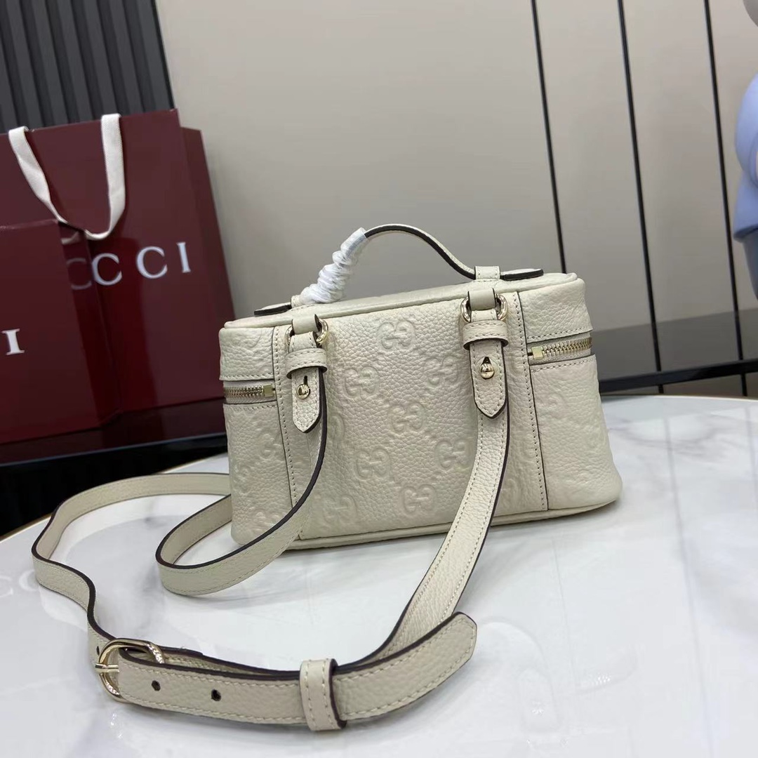 Gucci GG Emblem Small Bag - EUR FASHION