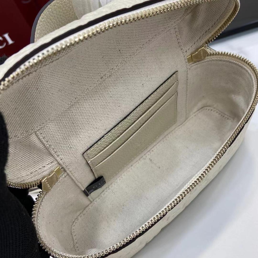 Gucci GG Emblem Small Bag - EUR FASHION