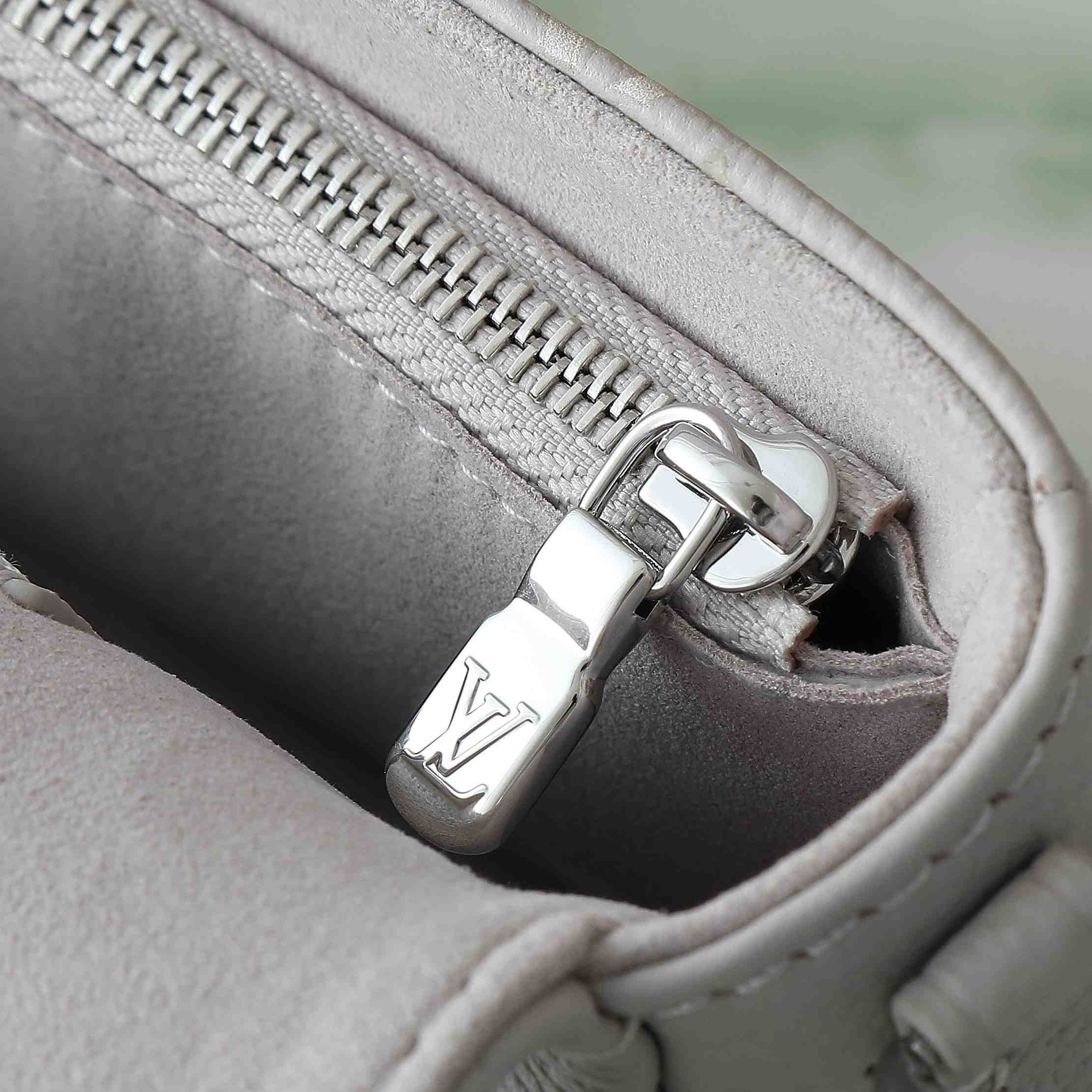 Louis Vuitton Wallet on Chain Ivy    M14225 - EUR FASHION