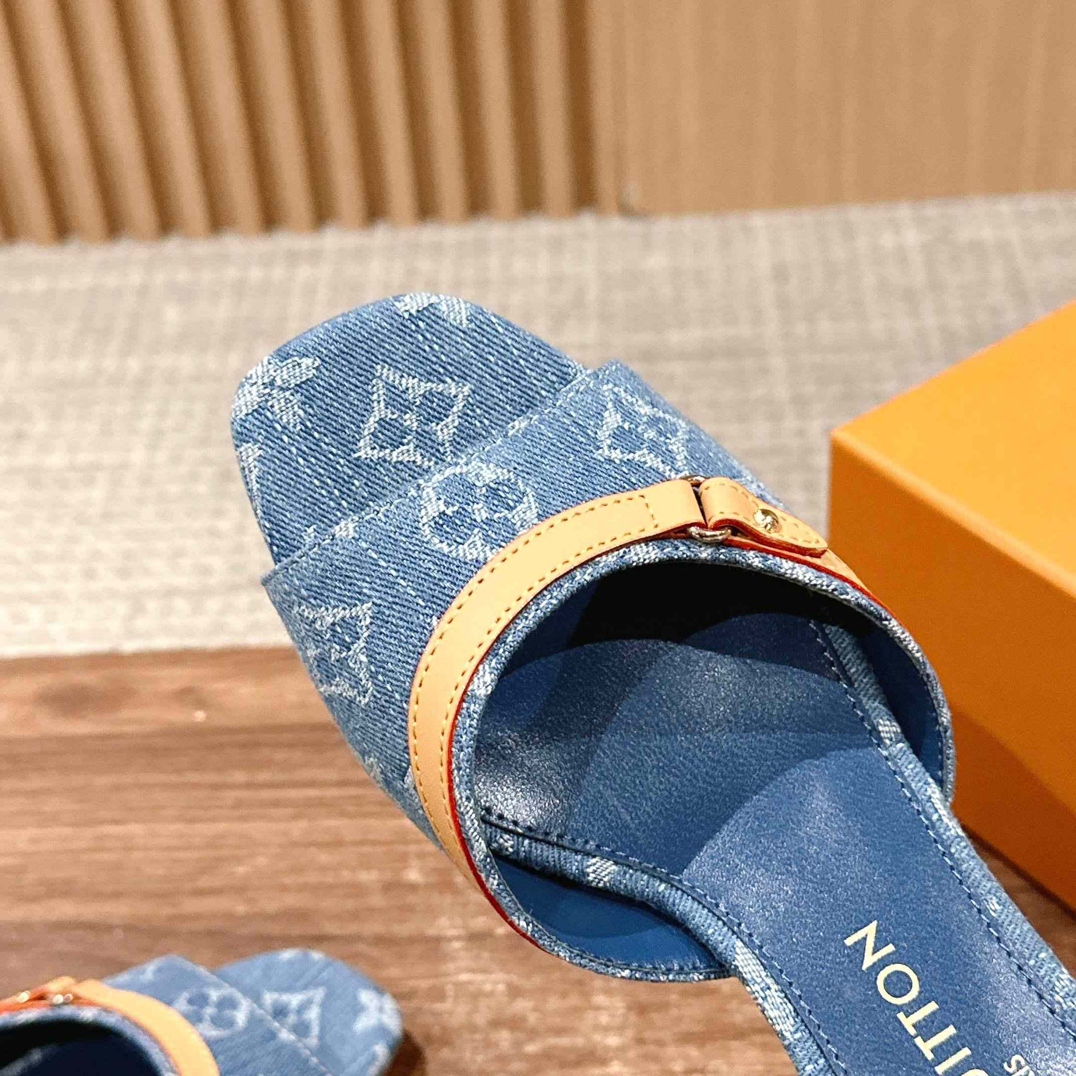 Louis Vuitton LV x TM 6AM Mule    - EUR FASHION