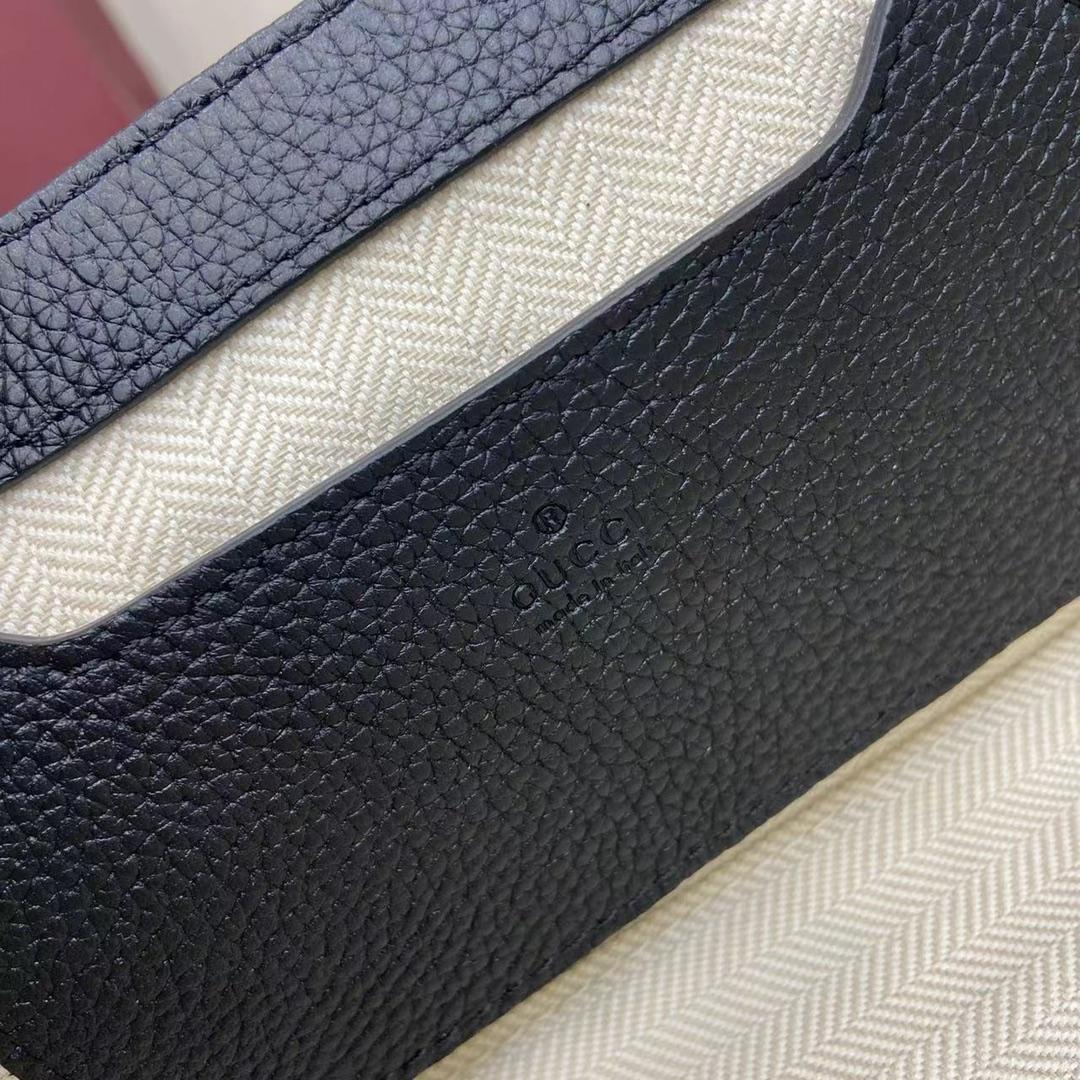 Gucci Small Crossbody Bag With Hook Closure - EUR FASHION