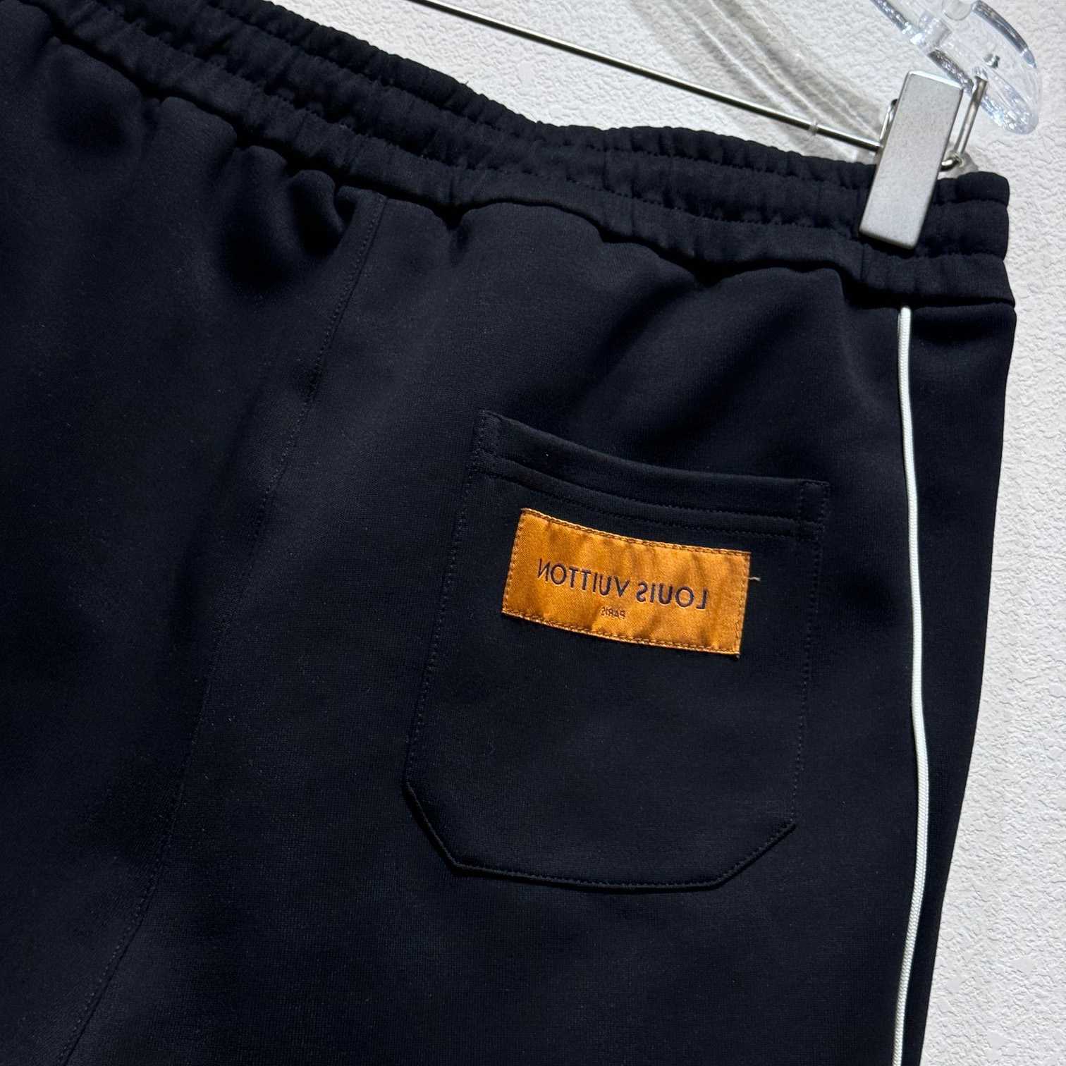 Louis Vuitton Cotton Shorts - EUR FASHION