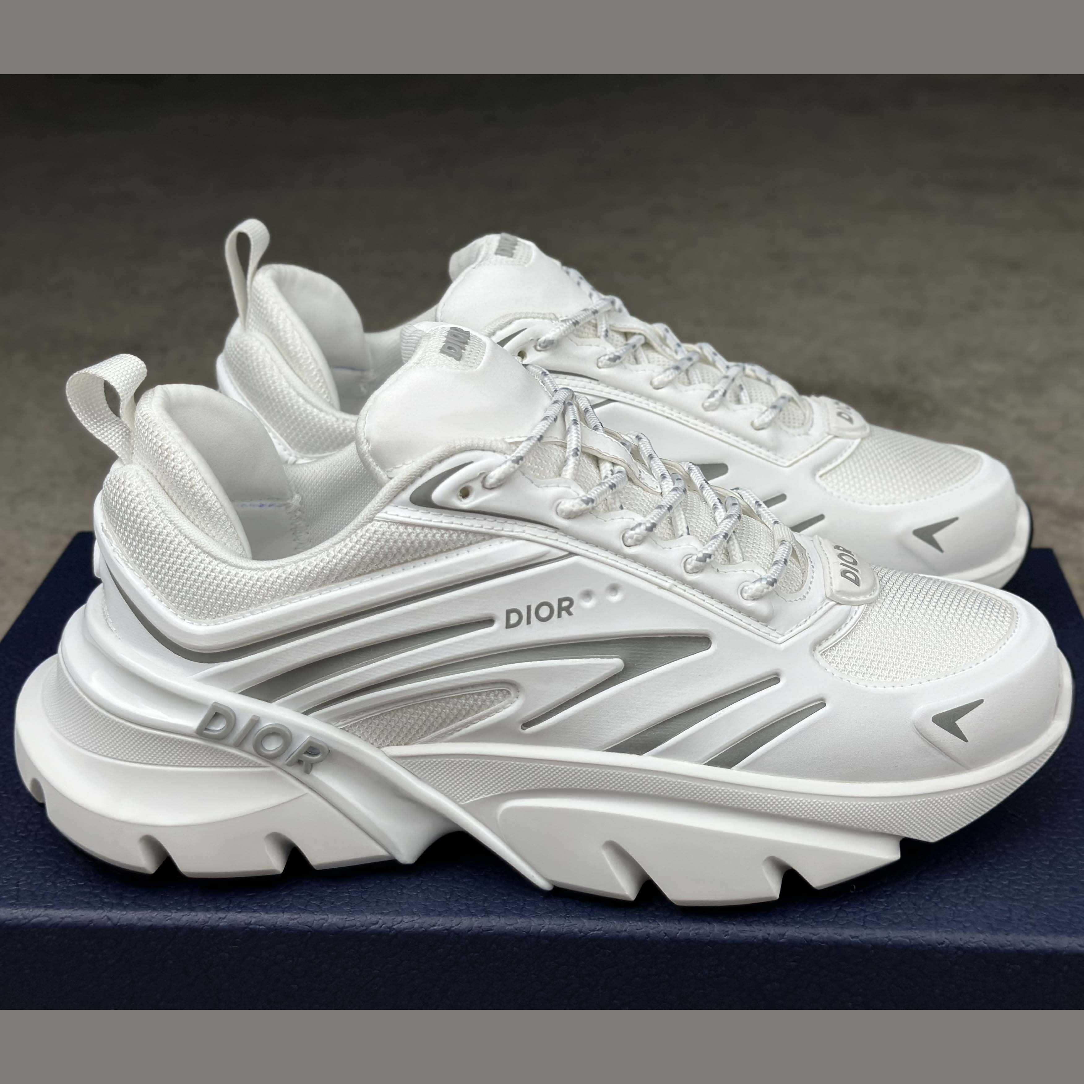 Dior B44 Blade Sneaker  - EUR FASHION