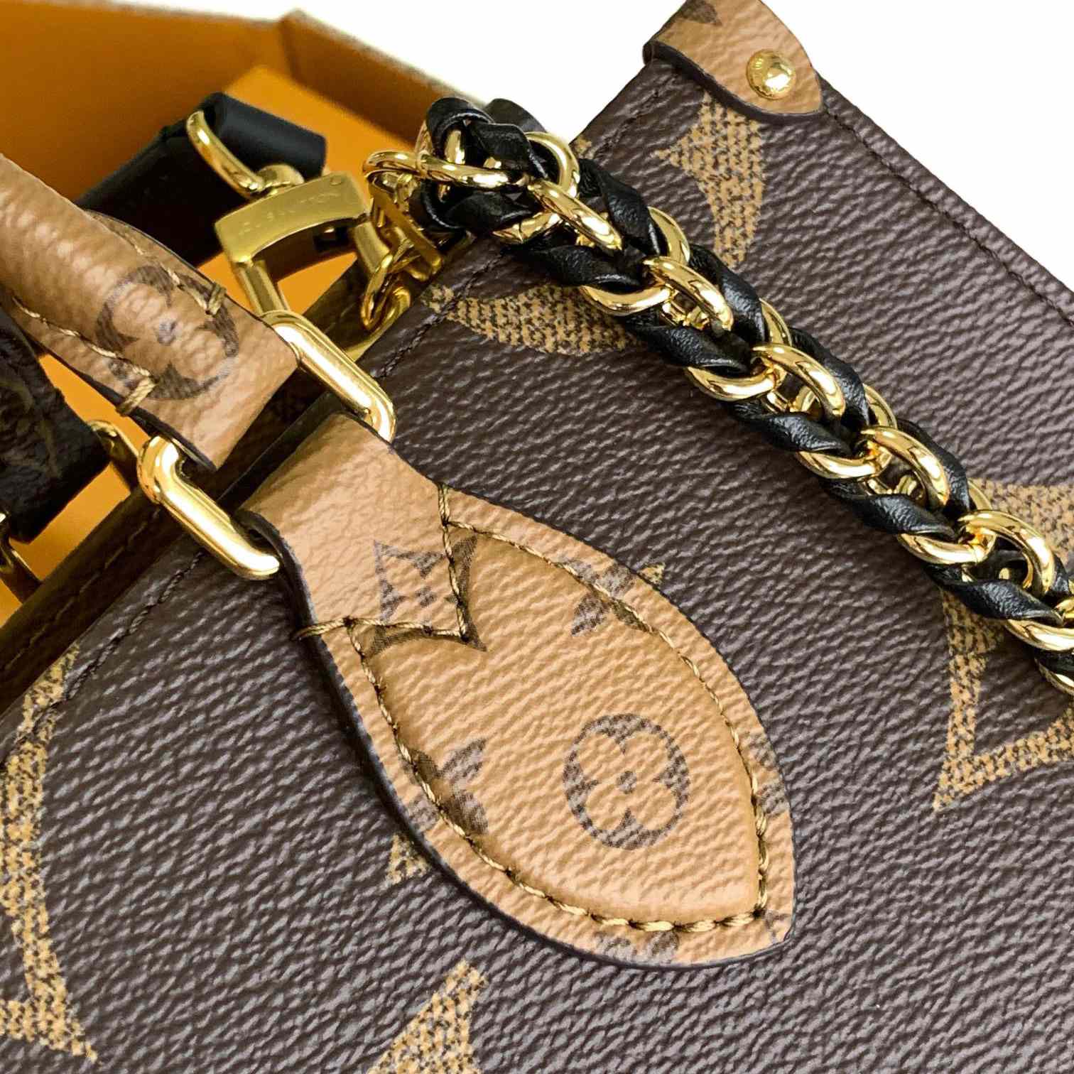 Louis Vuitton OnTheGo East West Chain  M14236 - EUR FASHION