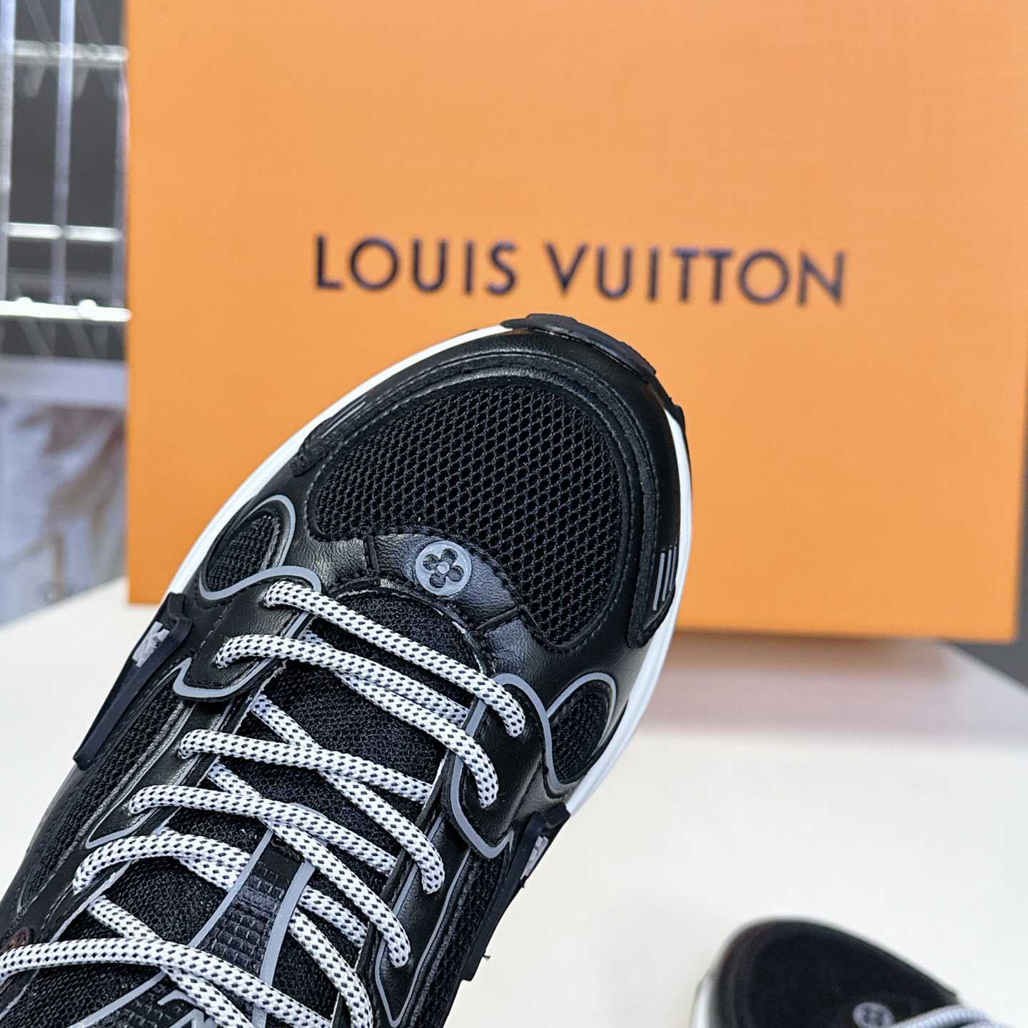 Louis Vuitton LV Olympia Sneaker   1AHOFD - EUR FASHION