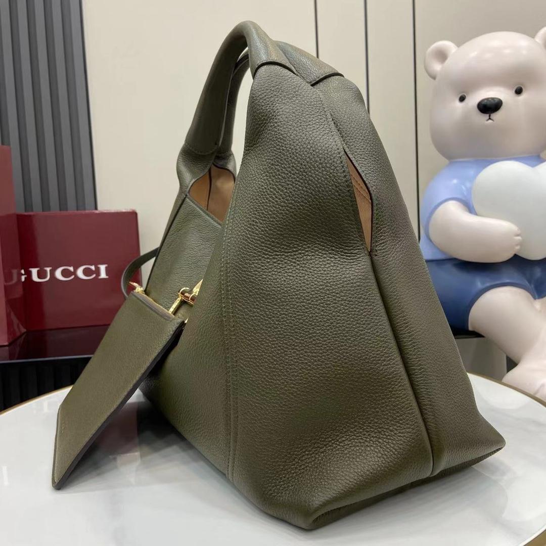 Gucci Softbit Maxi Shoulder Bag - EUR FASHION