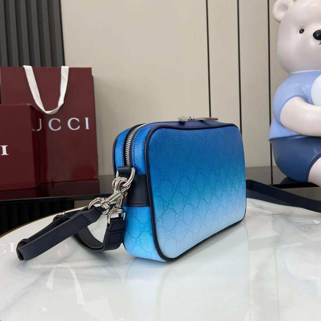 Gucci Chroma Small Crossbody Bag - EUR FASHION