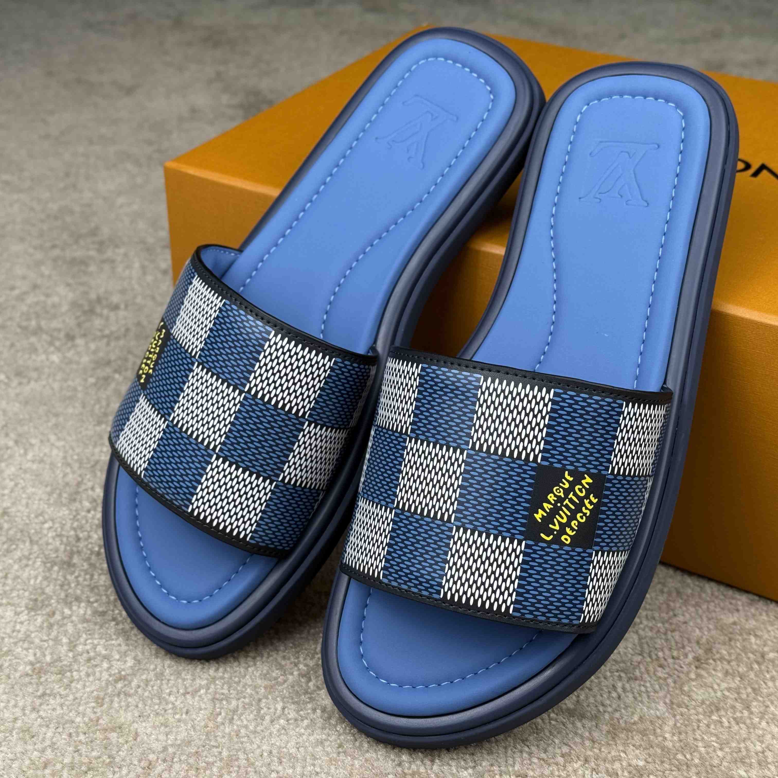 Louis Vuitton LV Venice Mule   - EUR FASHION