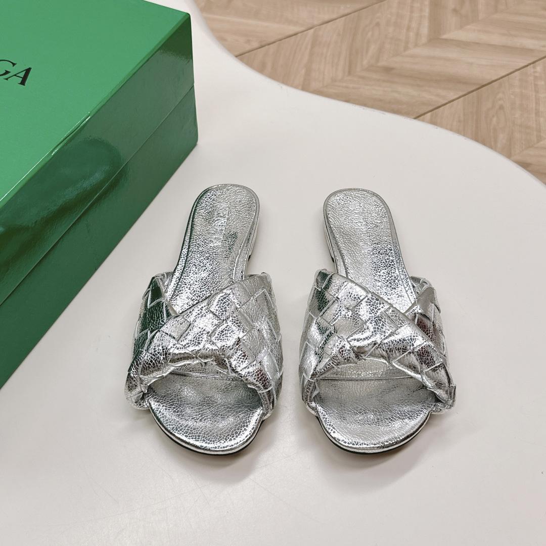 Bottega Veneta Blink Flat Mule - EUR FASHION