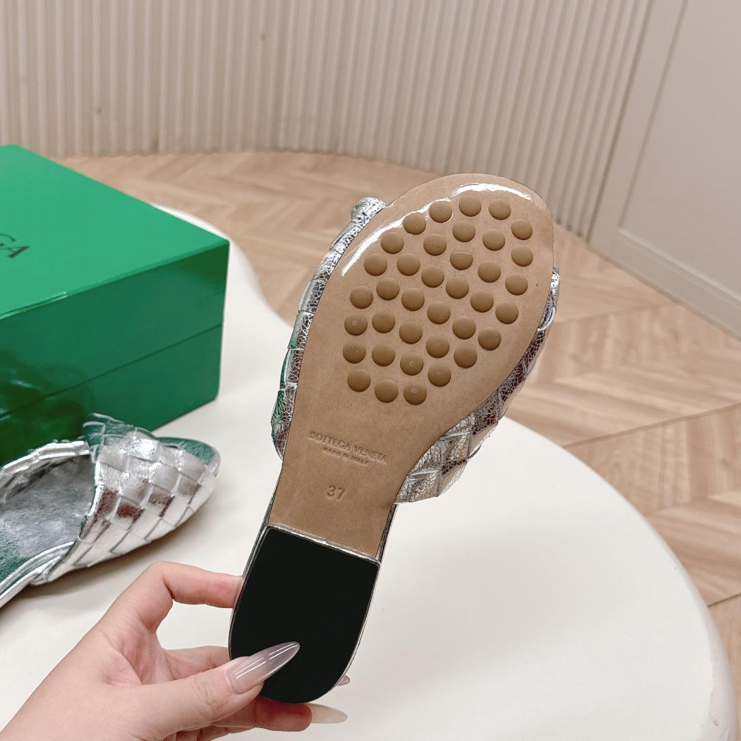 Bottega Veneta Blink Flat Mule - EUR FASHION
