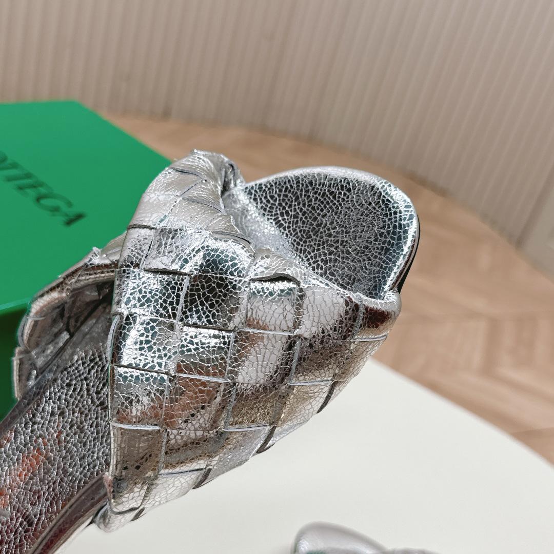 Bottega Veneta Blink Flat Mule - EUR FASHION