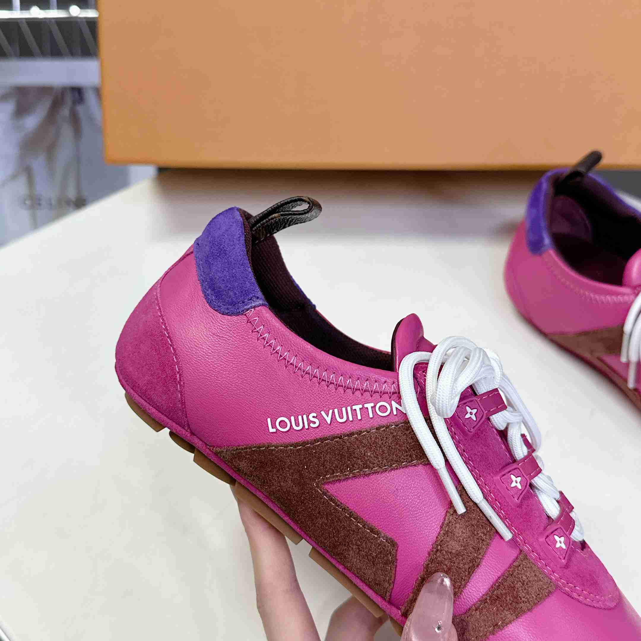 Louis Vuitton LV Sneakerina   1AHNEI - EUR FASHION
