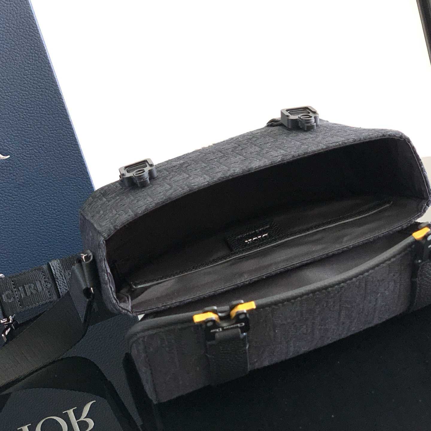 Dior Hit the Road Messenger Bag with Flap  - EUR FASHION