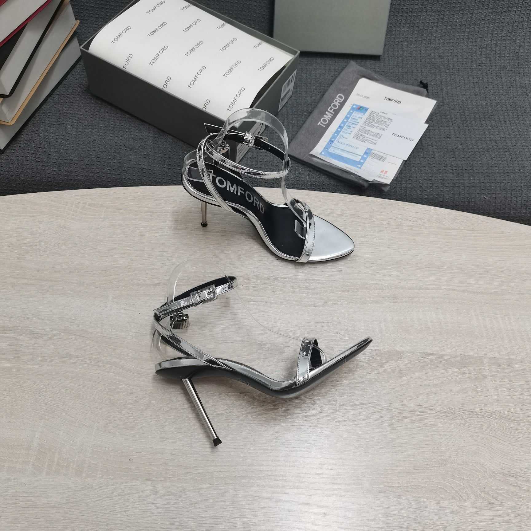 Tom Ford Silver Padlock Sandals - EUR FASHION