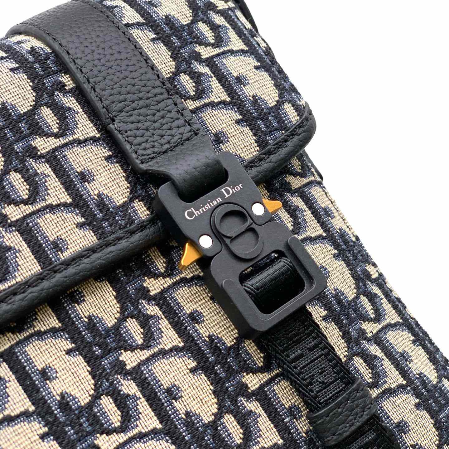 Dior Hit the Road Messenger Bag with Flap  - EUR FASHION