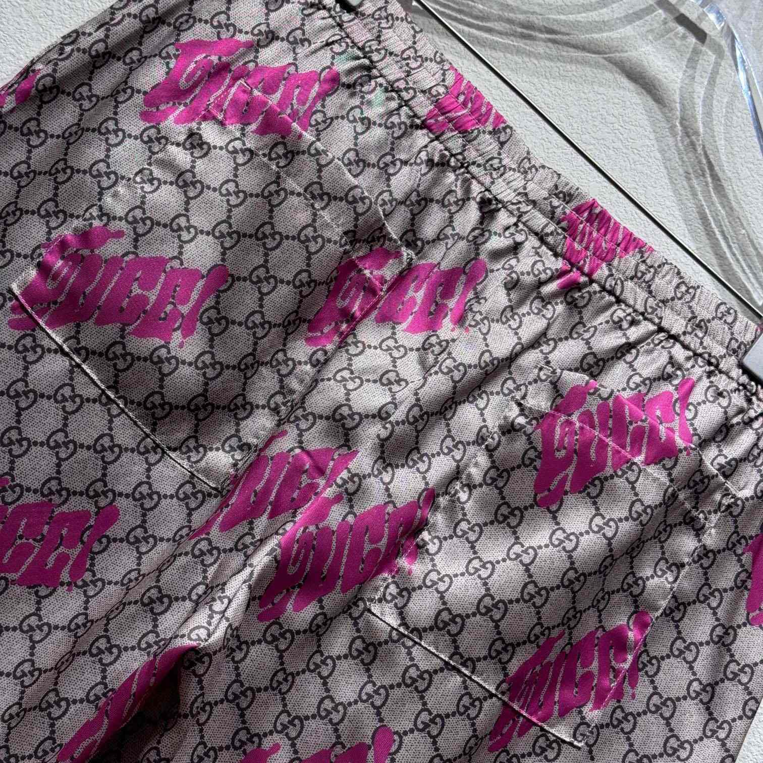 Gucci Printed Silk Twill Shorts - EUR FASHION