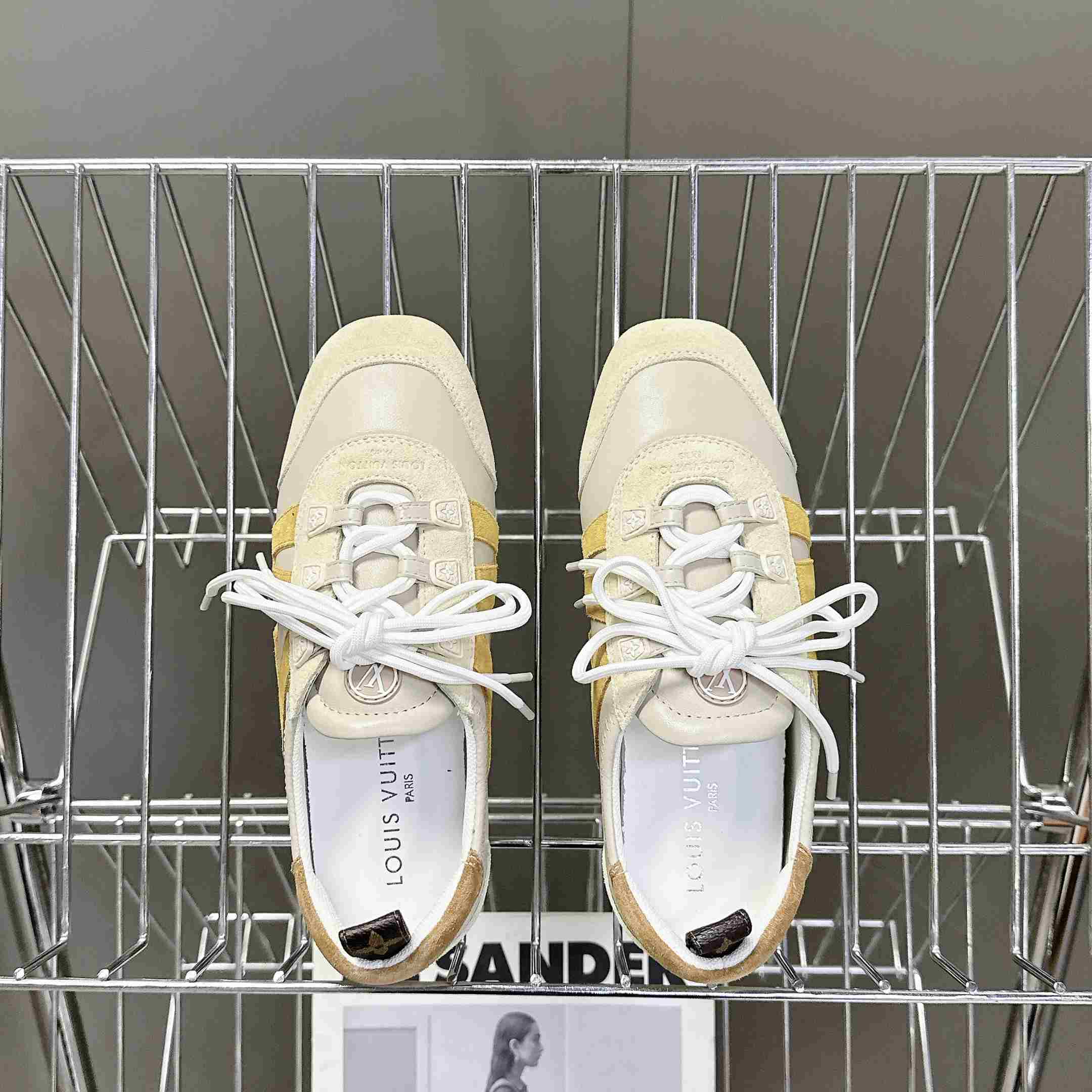Louis Vuitton LV Sneakerina   1AHNEY - EUR FASHION