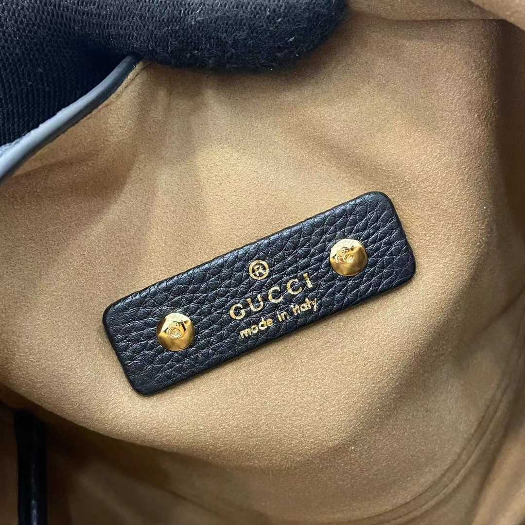 Gucci Softbit Medium Top Handle Bag - EUR FASHION