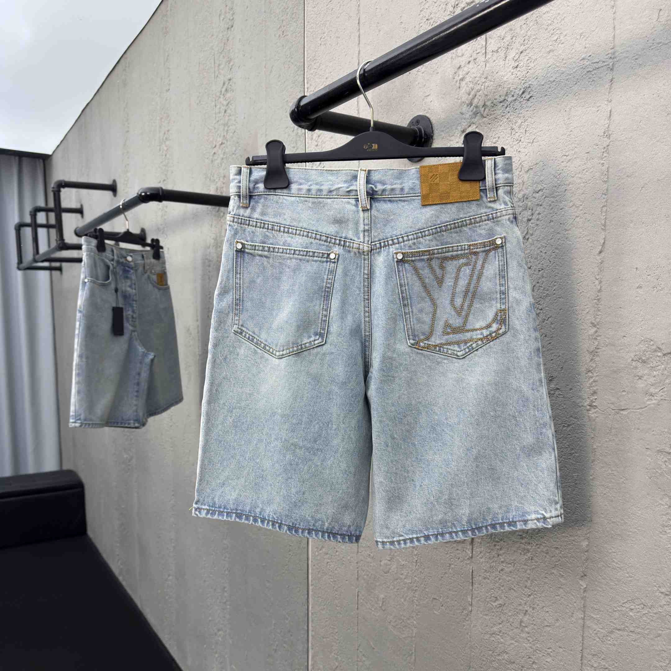  - EUR FASHION