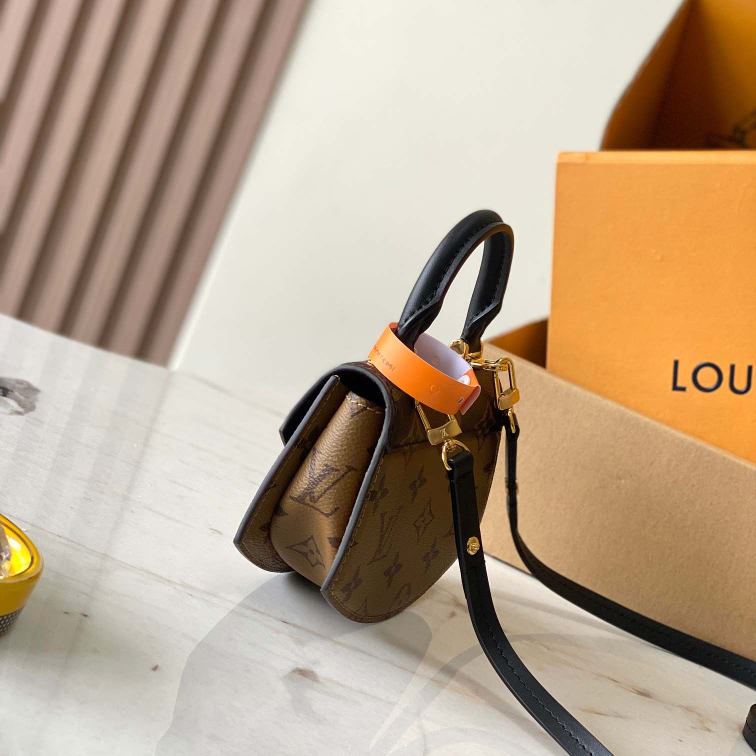 Louis Vuitton Tilsitt Handbag   M83473 - EUR FASHION