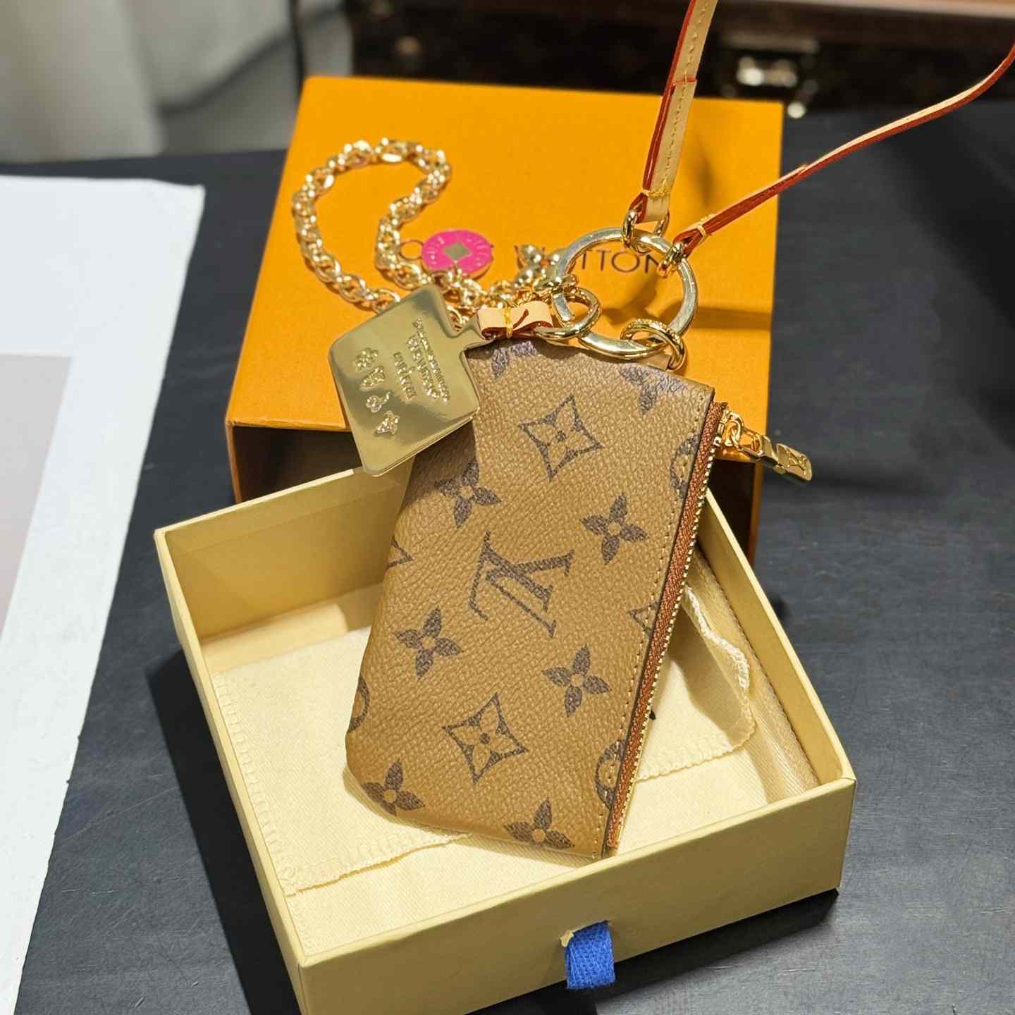 Louis Vuitton Monogram Phone Holder   - EUR FASHION