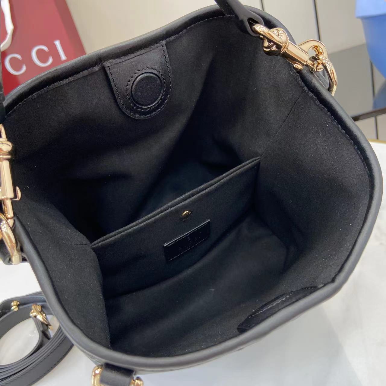 Gucci GG Emblem Small Bucket Bag  - EUR FASHION