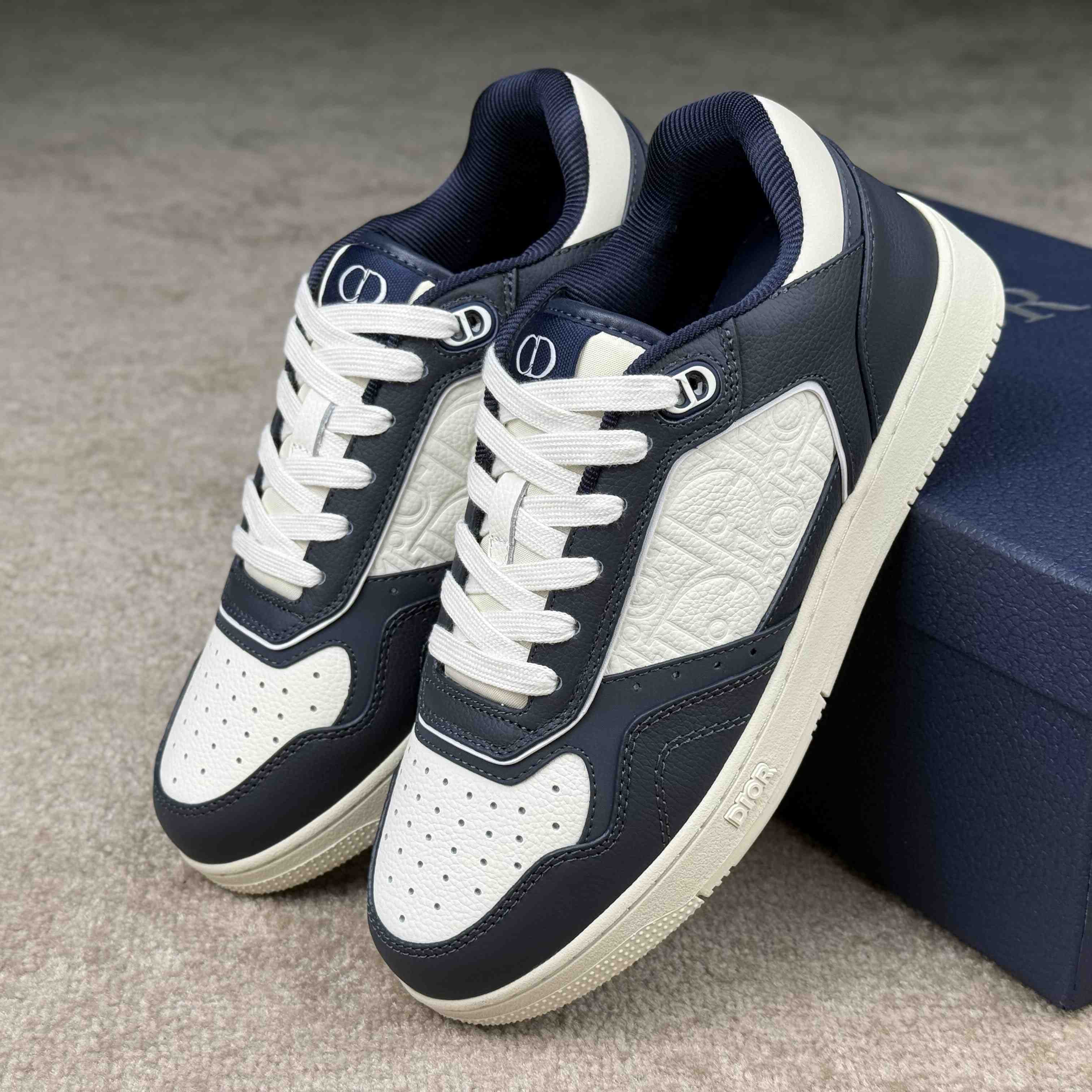 Dior B27 Uptown Low-Top Sneaker  - EUR FASHION