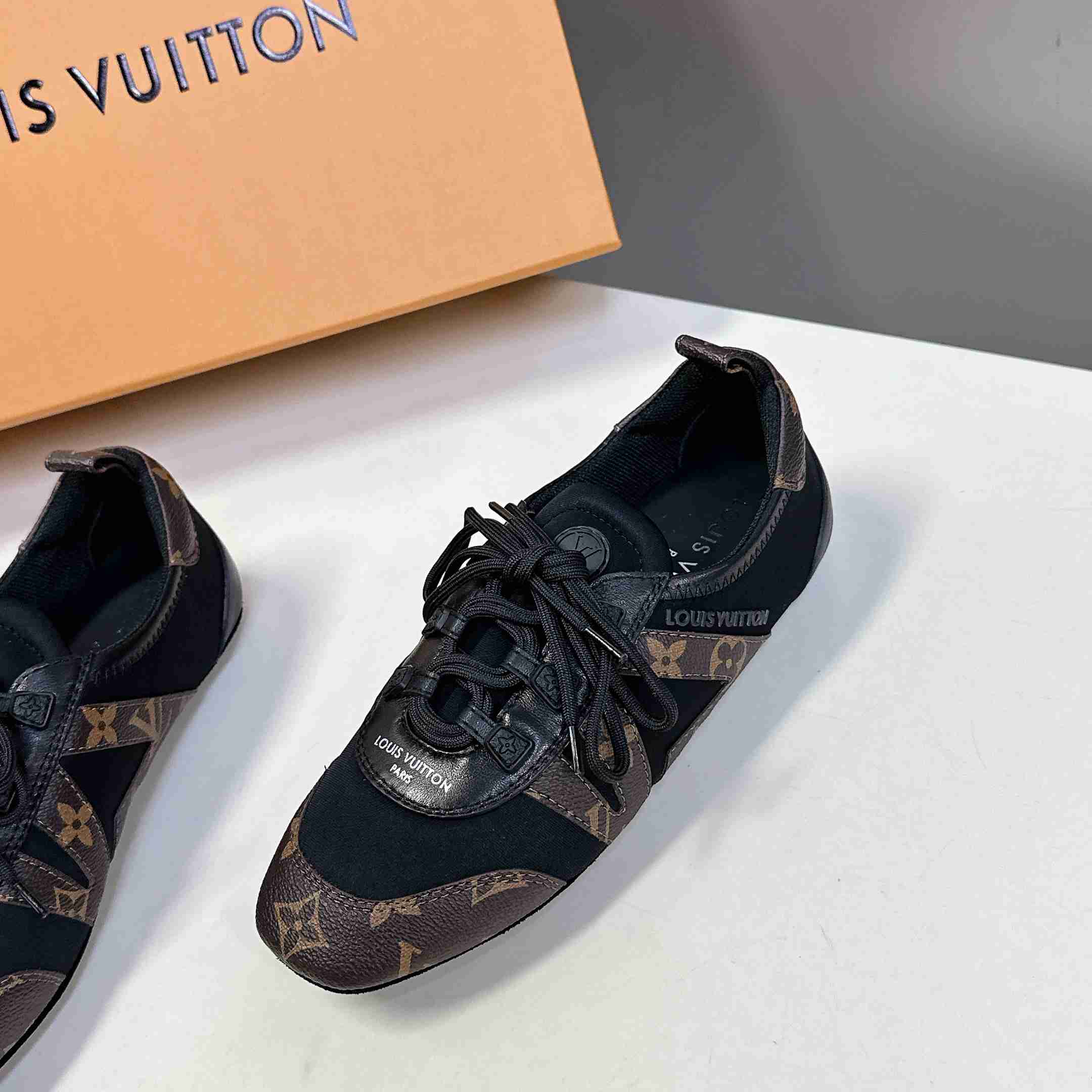 Louis Vuitton LV Sneakerina   1AHNDI - EUR FASHION