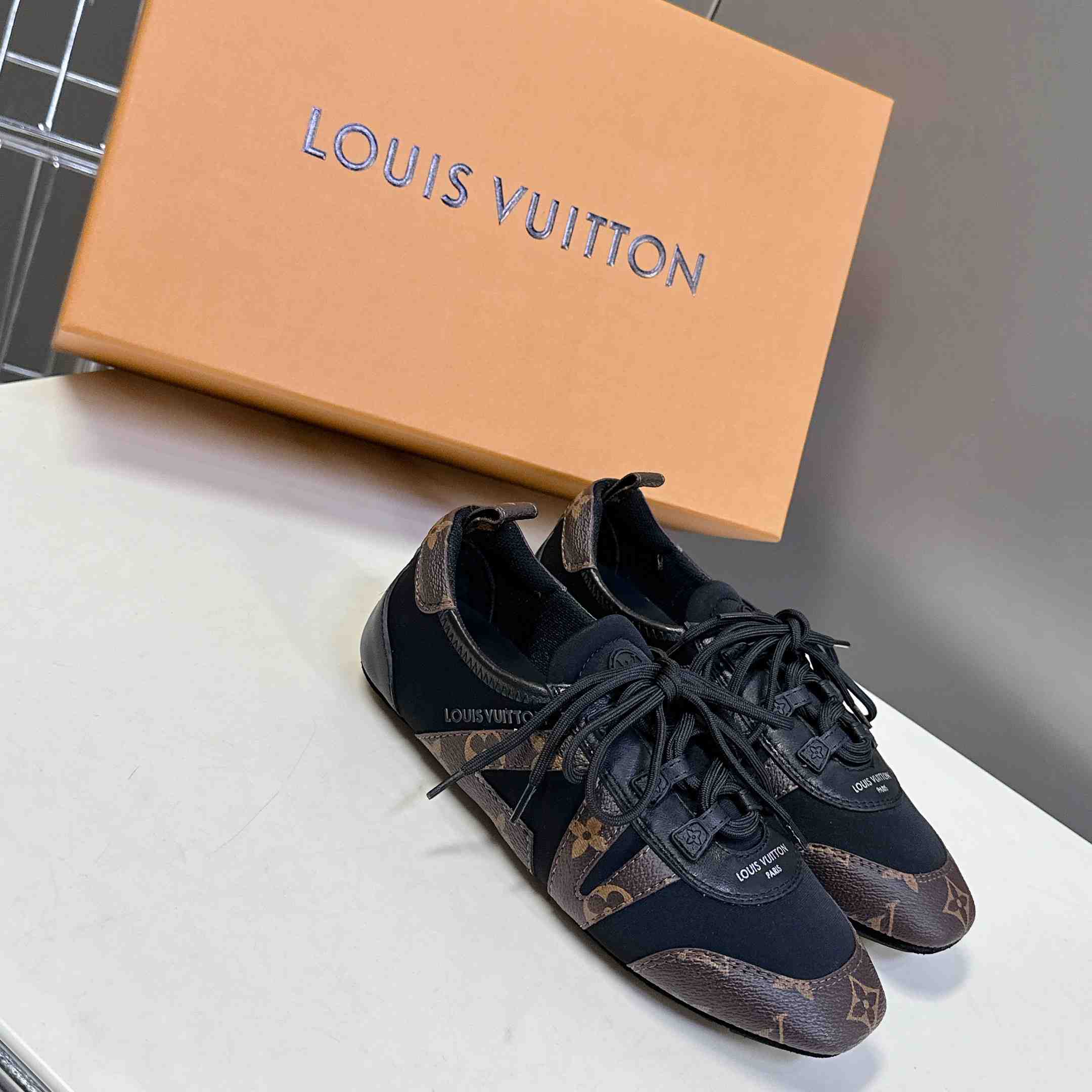 Louis Vuitton LV Sneakerina   1AHNDI - EUR FASHION
