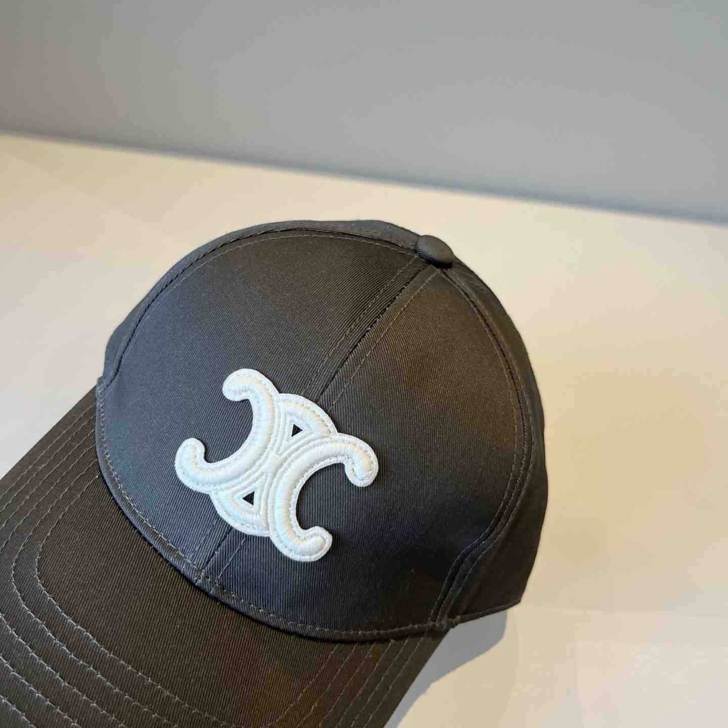 Celine Cap - EUR FASHION