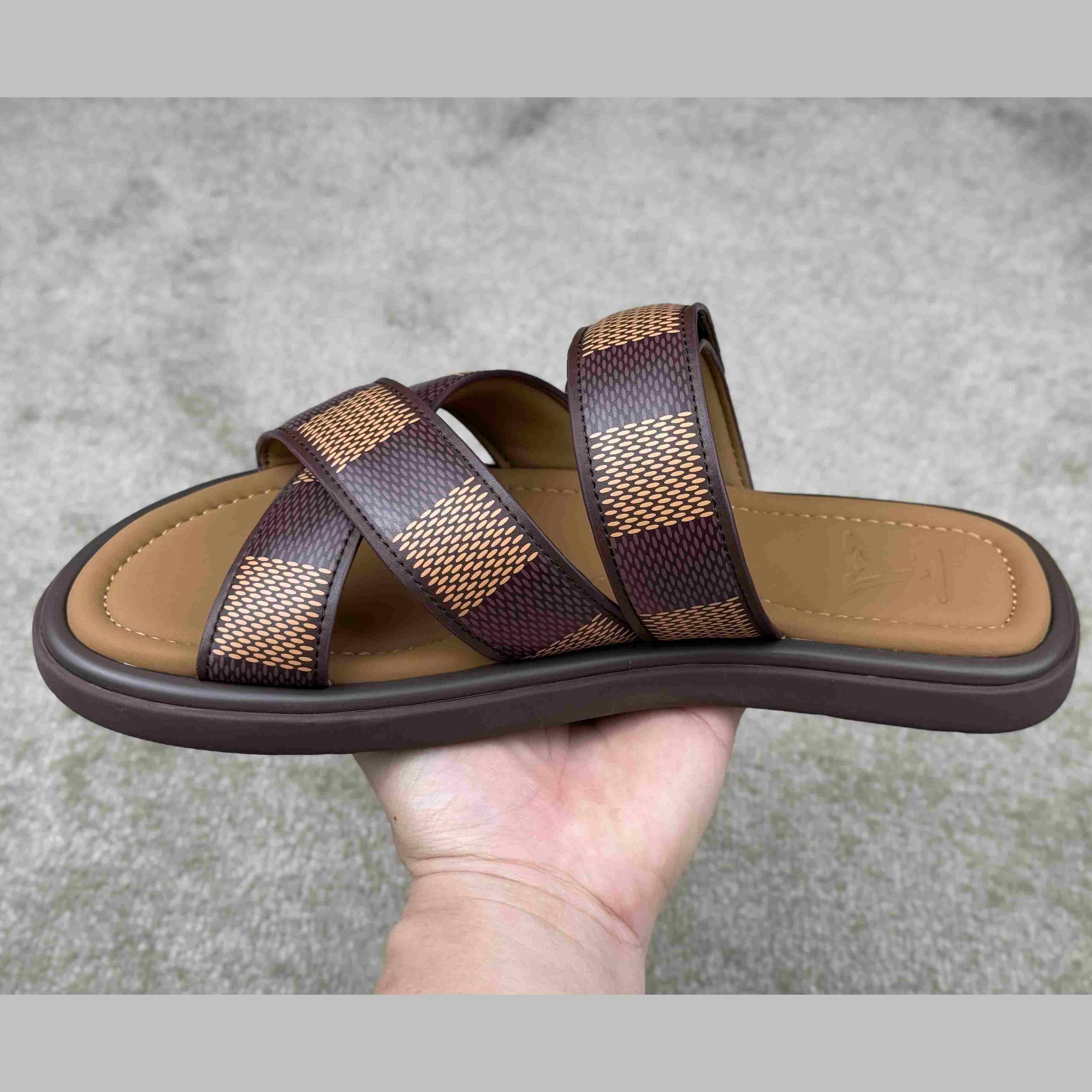 Louis Vuitton LV Venice Mule    1ACRJB - EUR FASHION